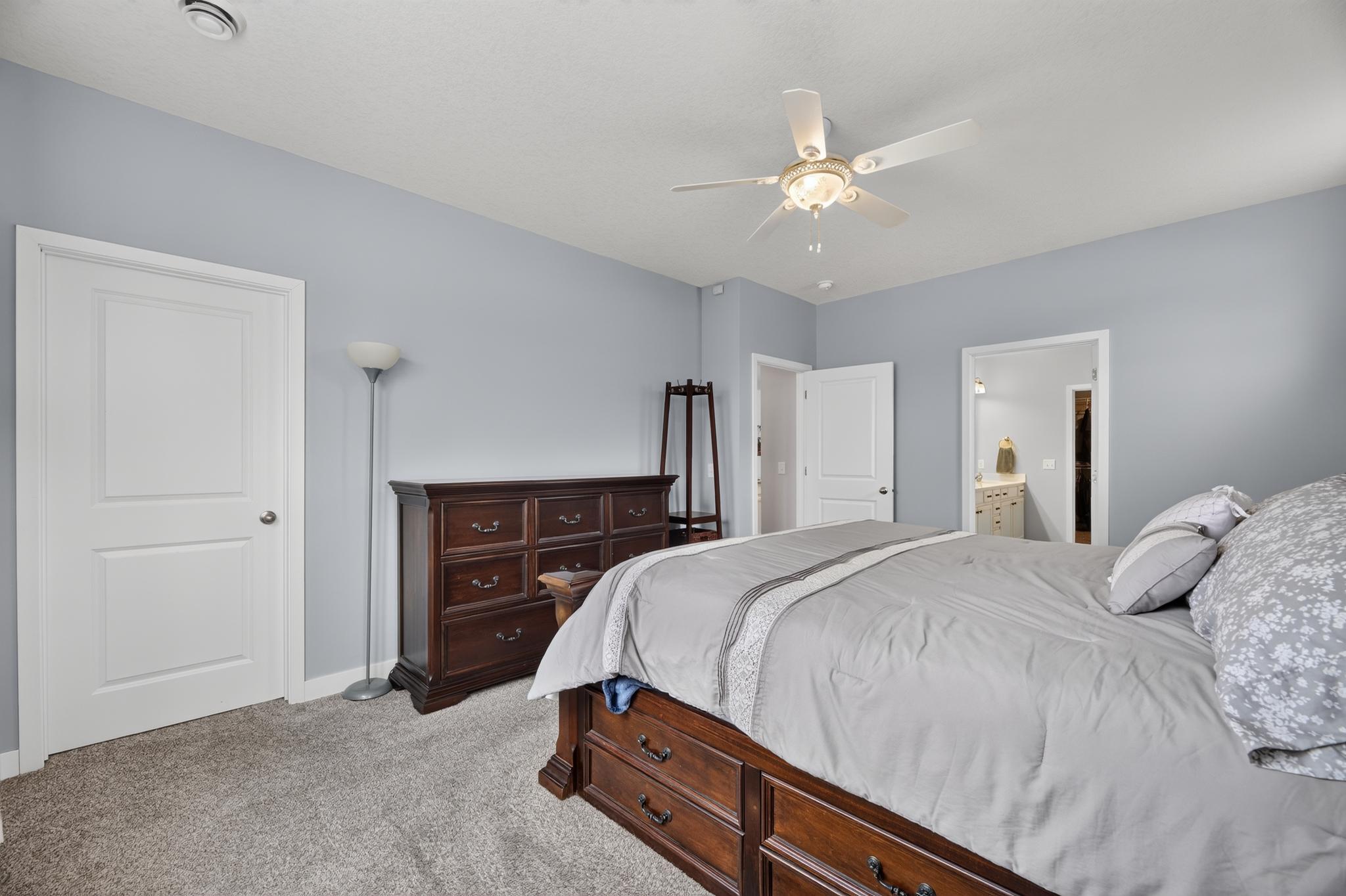 1436 Independence Curve Property Photo 17
