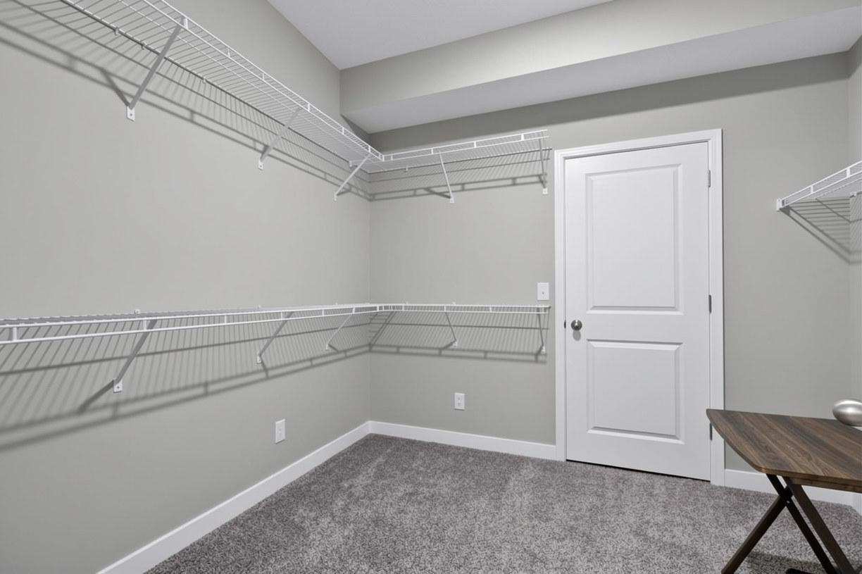 1436 Independence Curve Property Photo 18