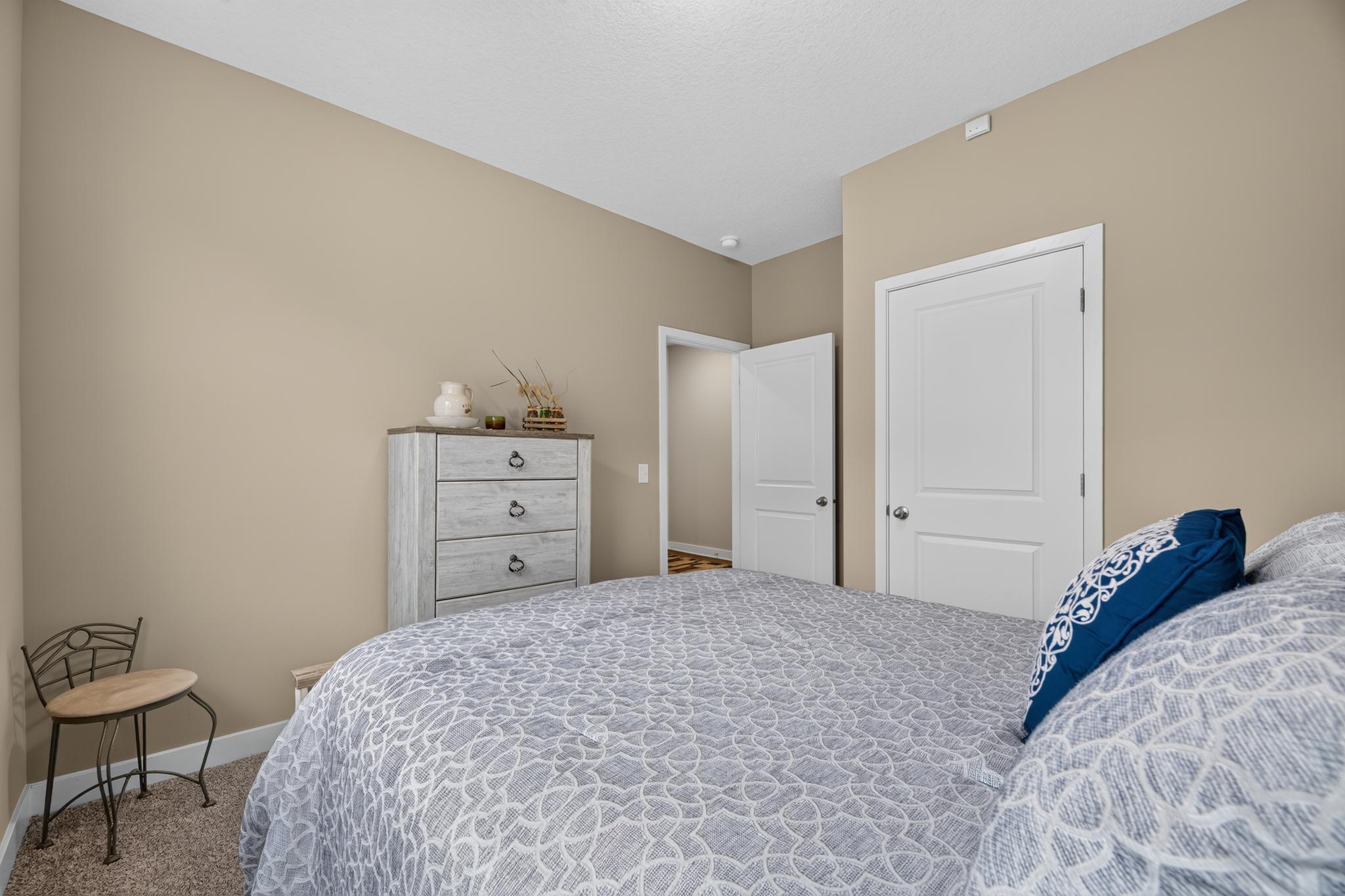 1436 Independence Curve Property Photo 22