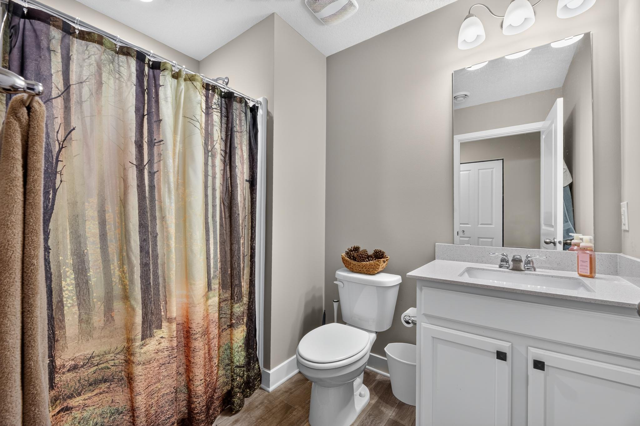 1436 Independence Curve Property Photo 29
