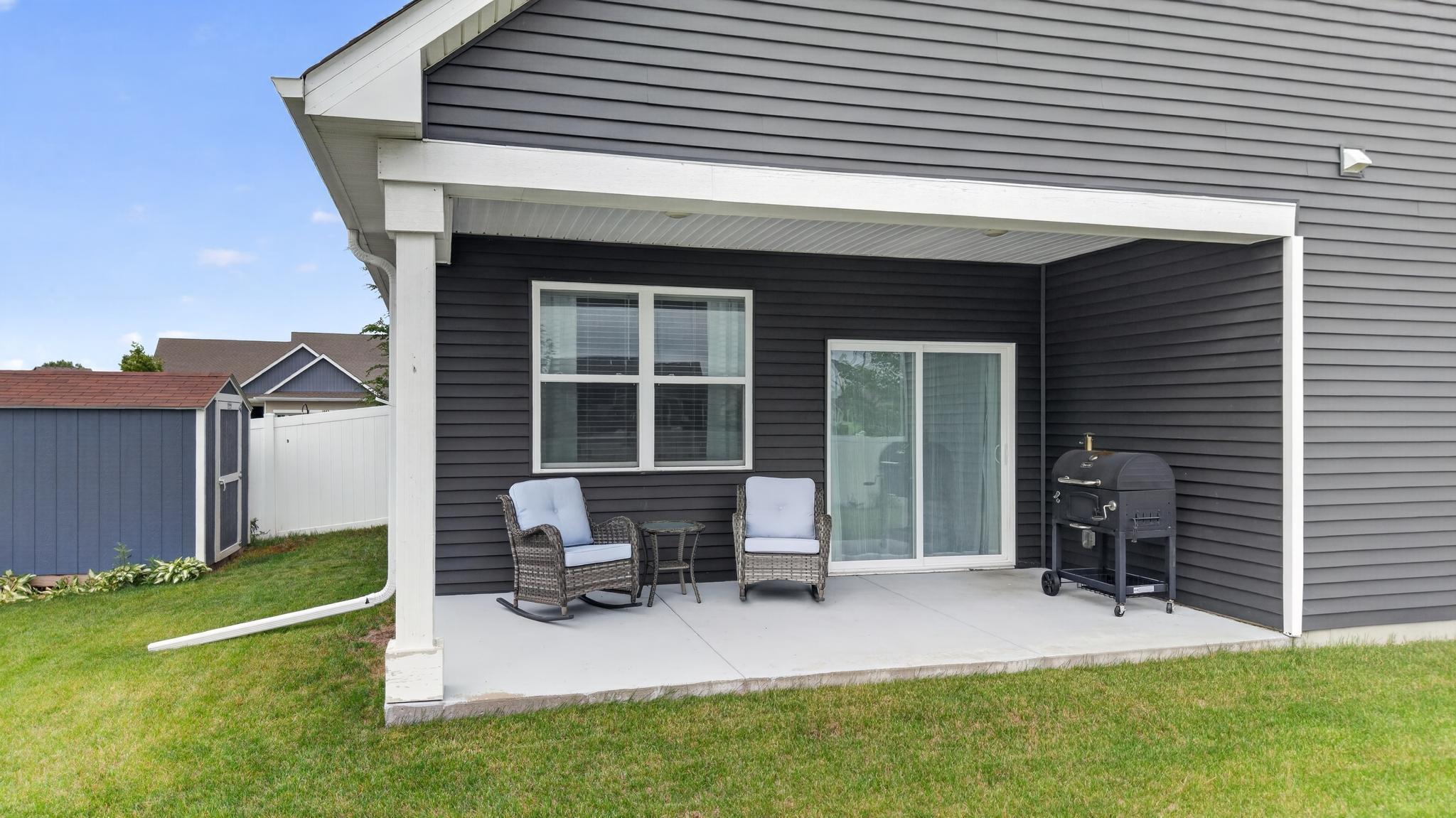 1436 Independence Curve Property Photo 32