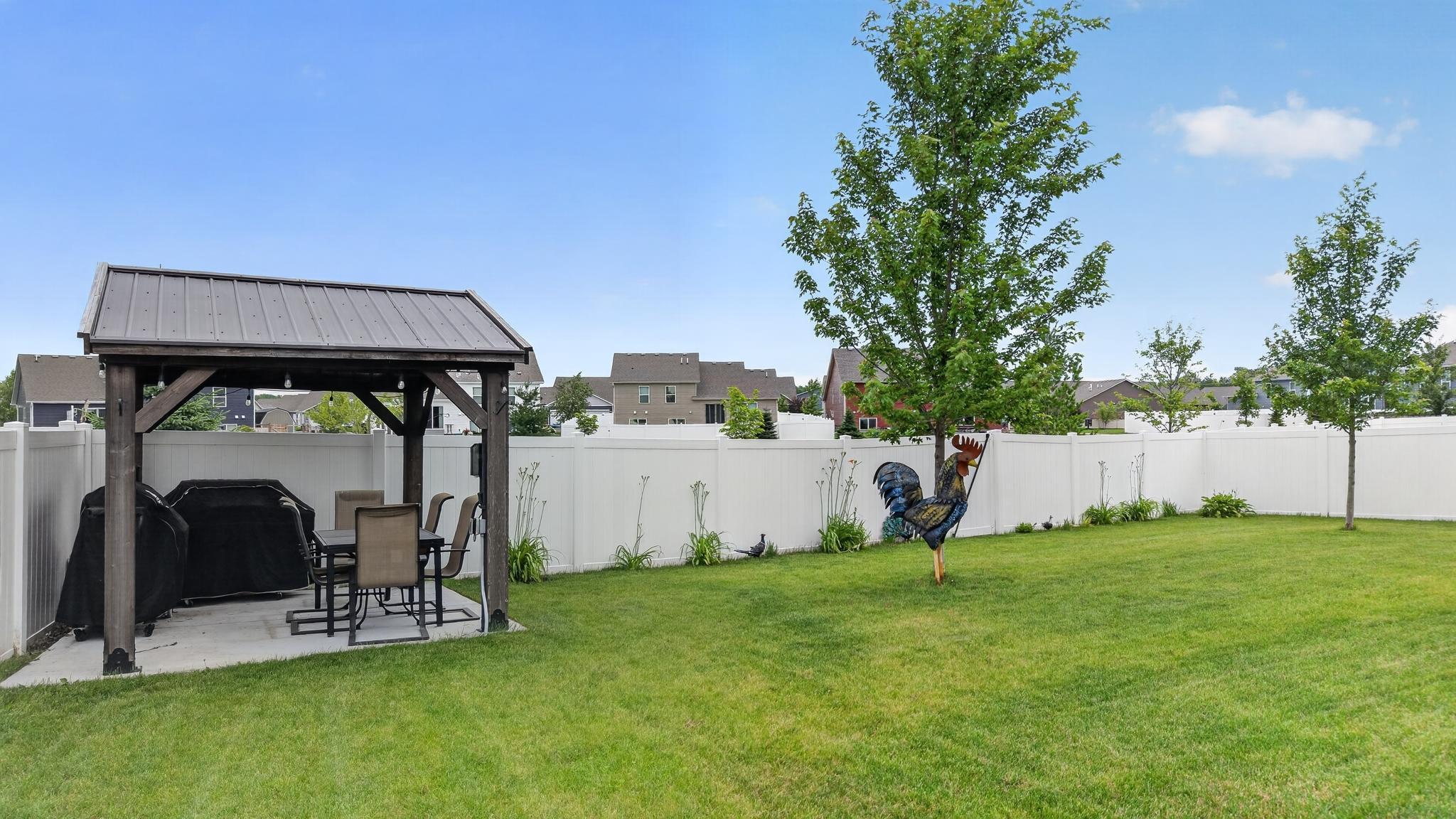 1436 Independence Curve Property Photo 34