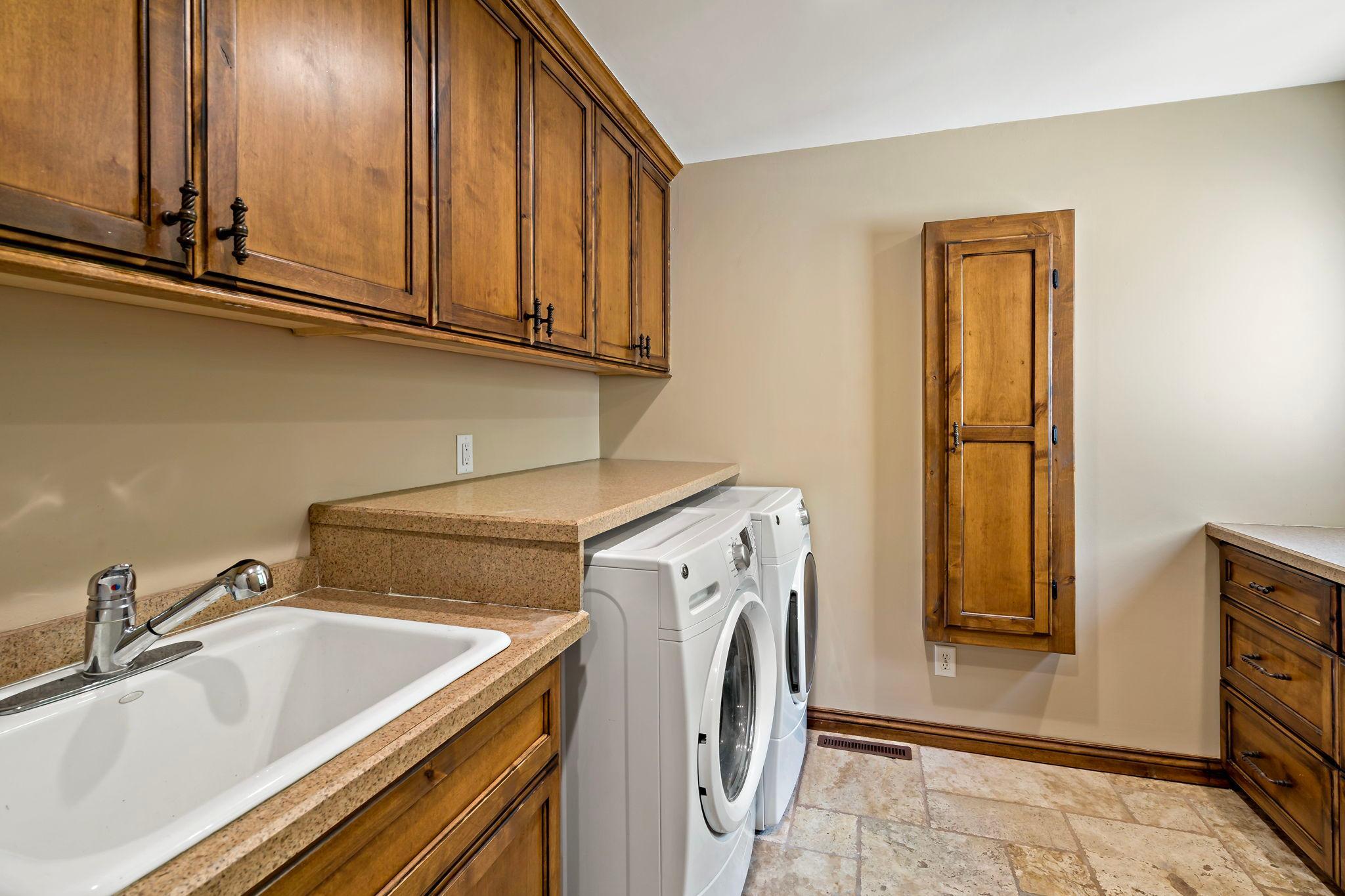 5708 Long Brake Trail Property Photo 32
