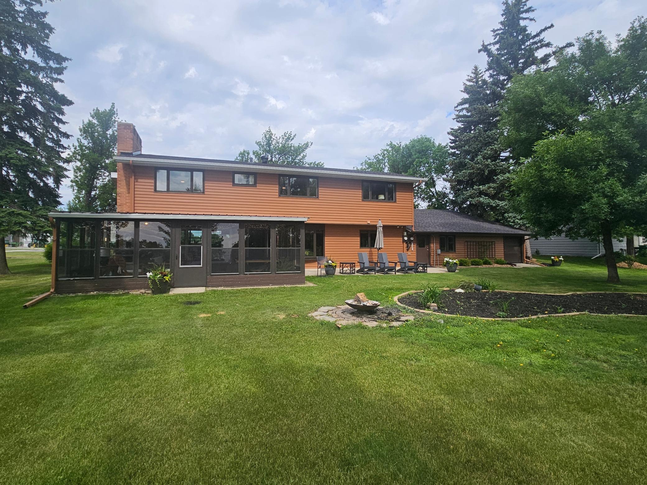 1310 4th Street N Property Photo 4