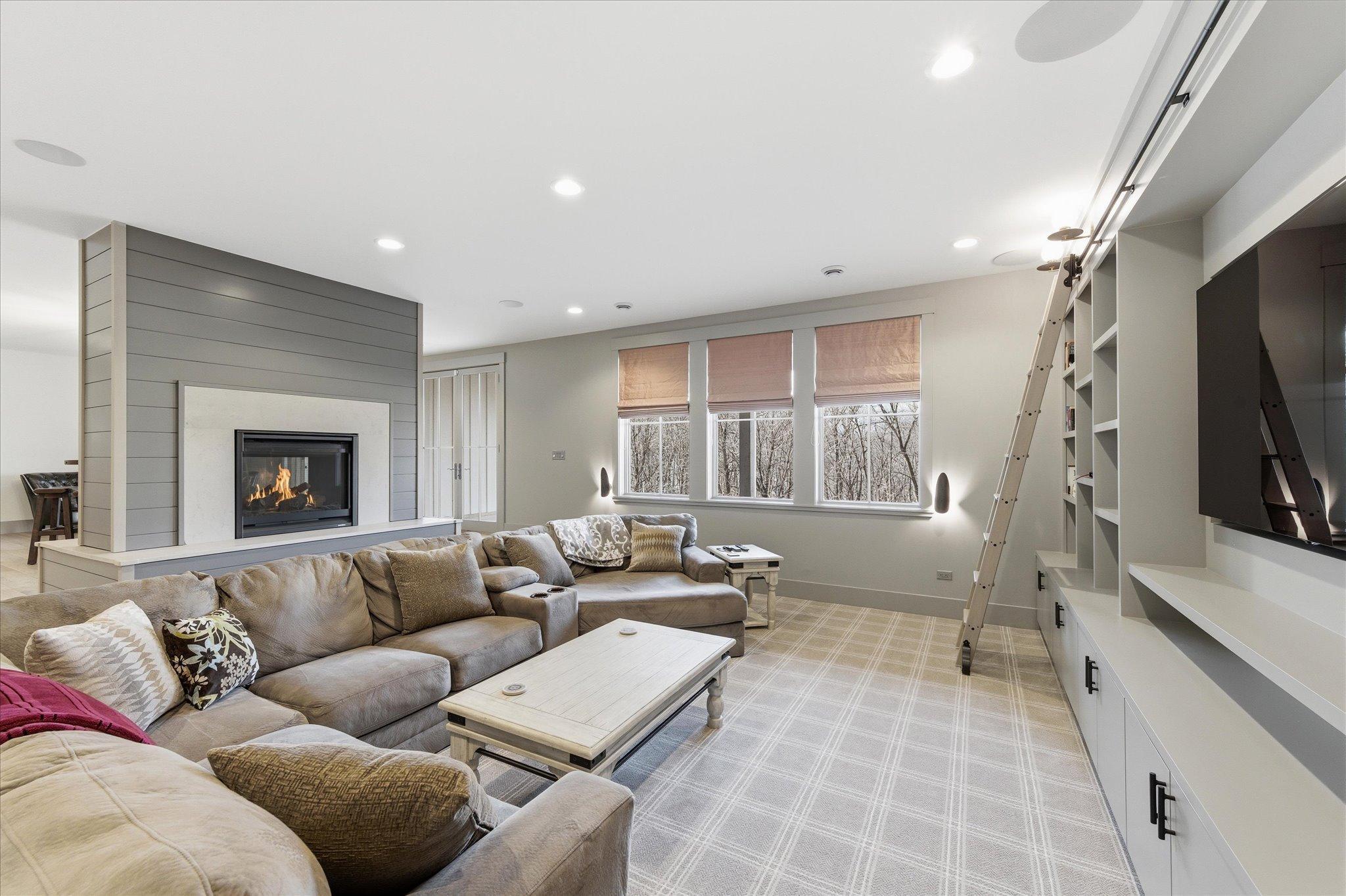 9810 Sky Lane Property Photo 68