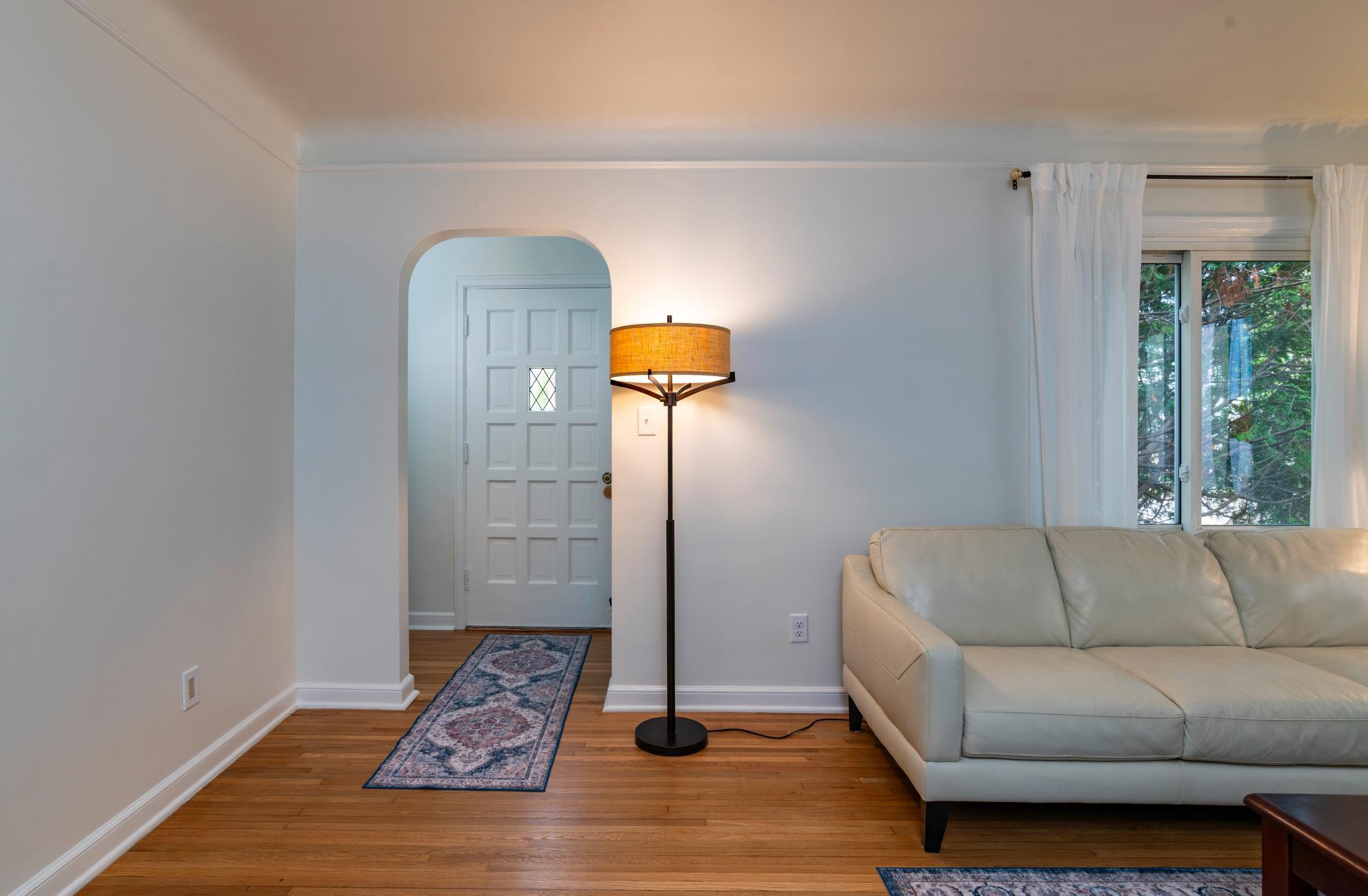 3331 Parkview Boulevard Property Photo 4