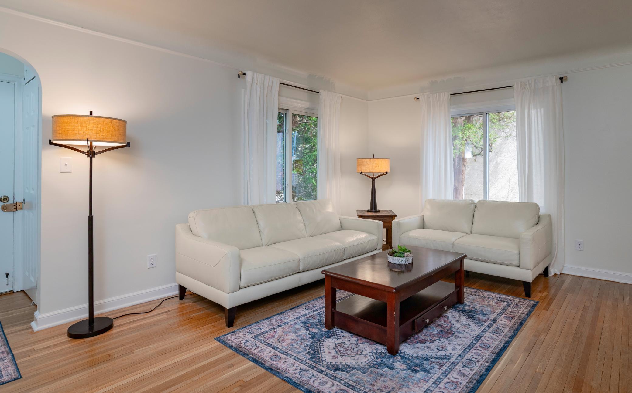 3331 Parkview Boulevard Property Photo 5