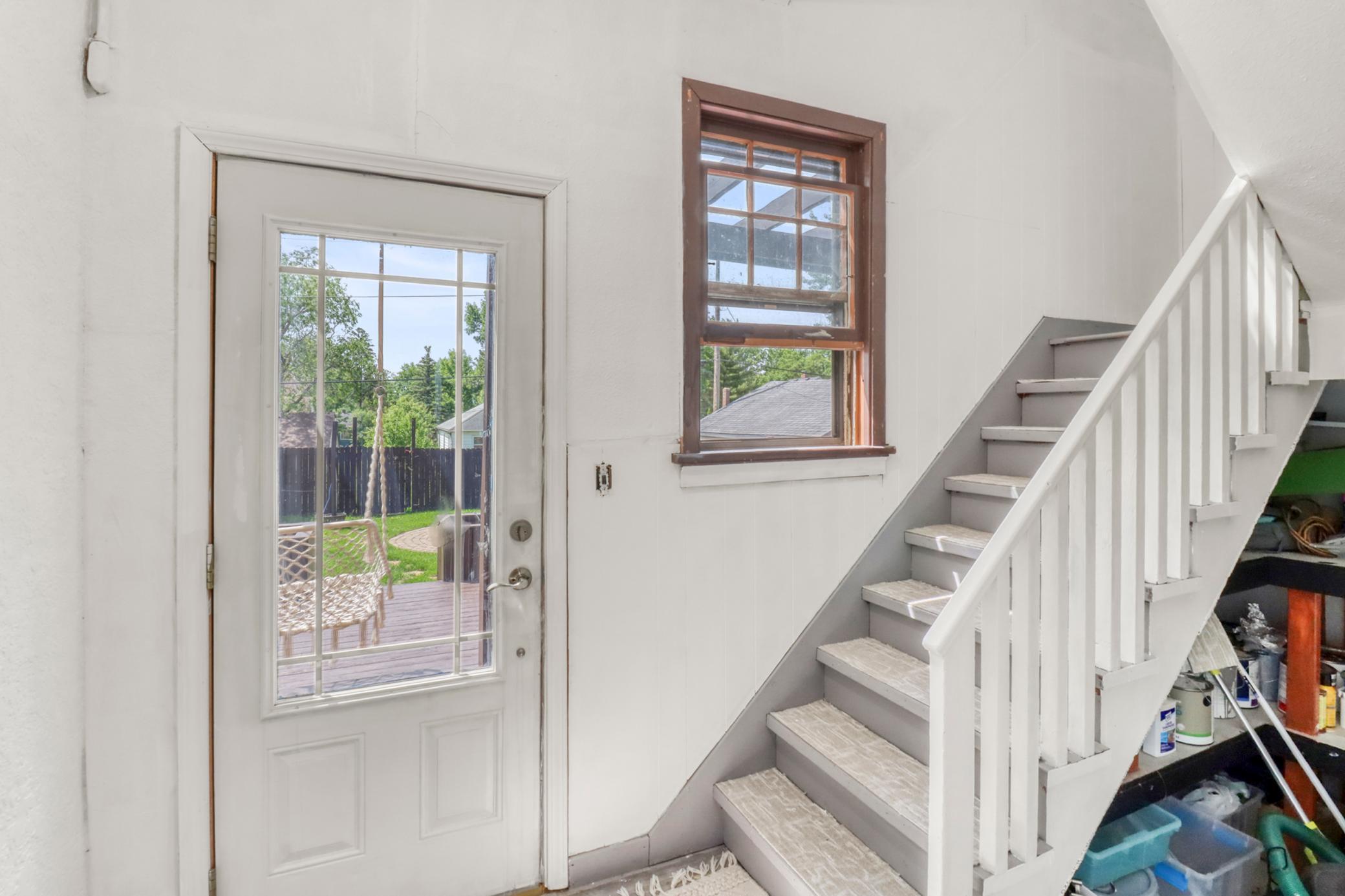 331 Willow Street E Property Photo 25