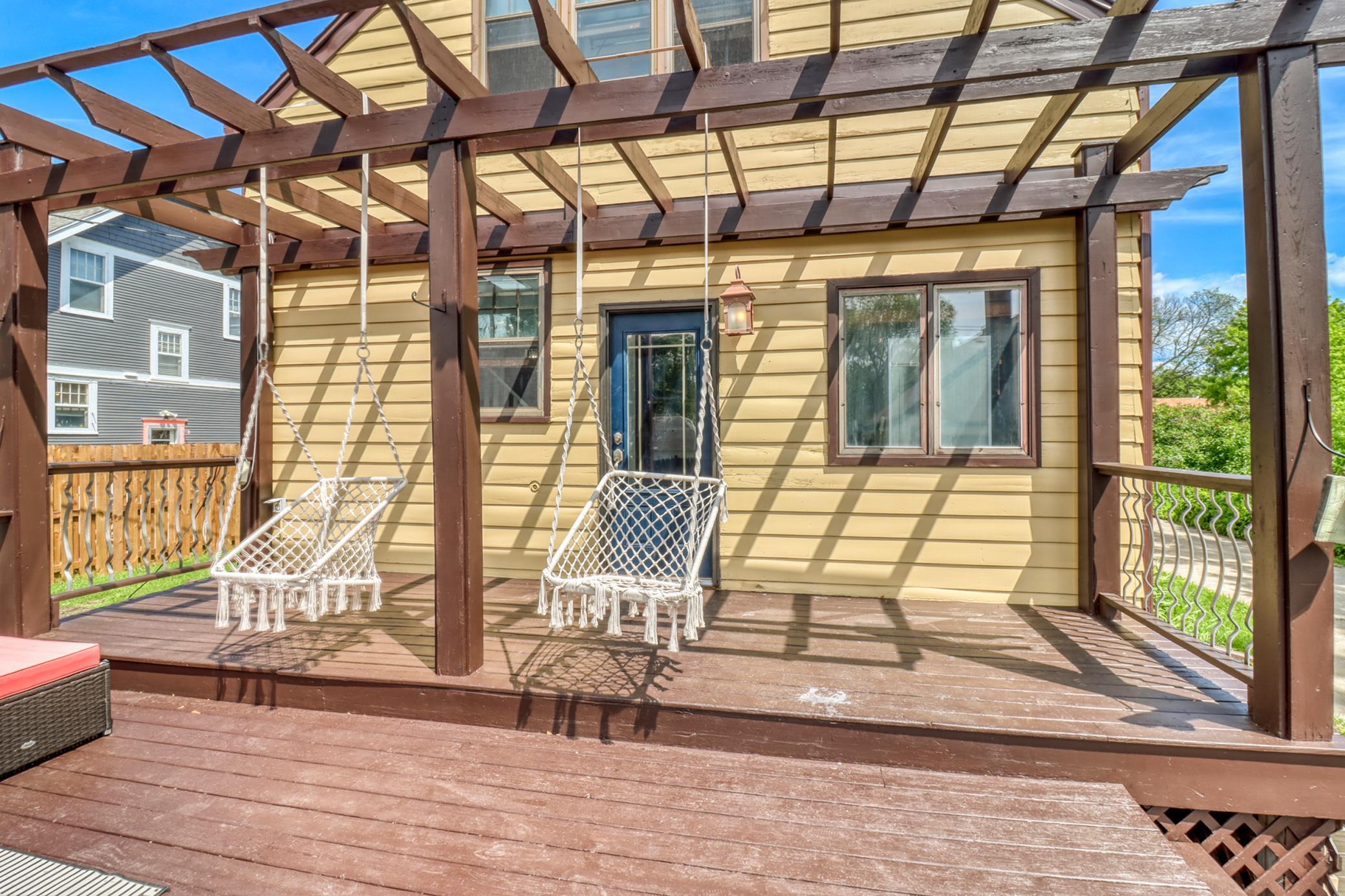 331 Willow Street E Property Photo 42