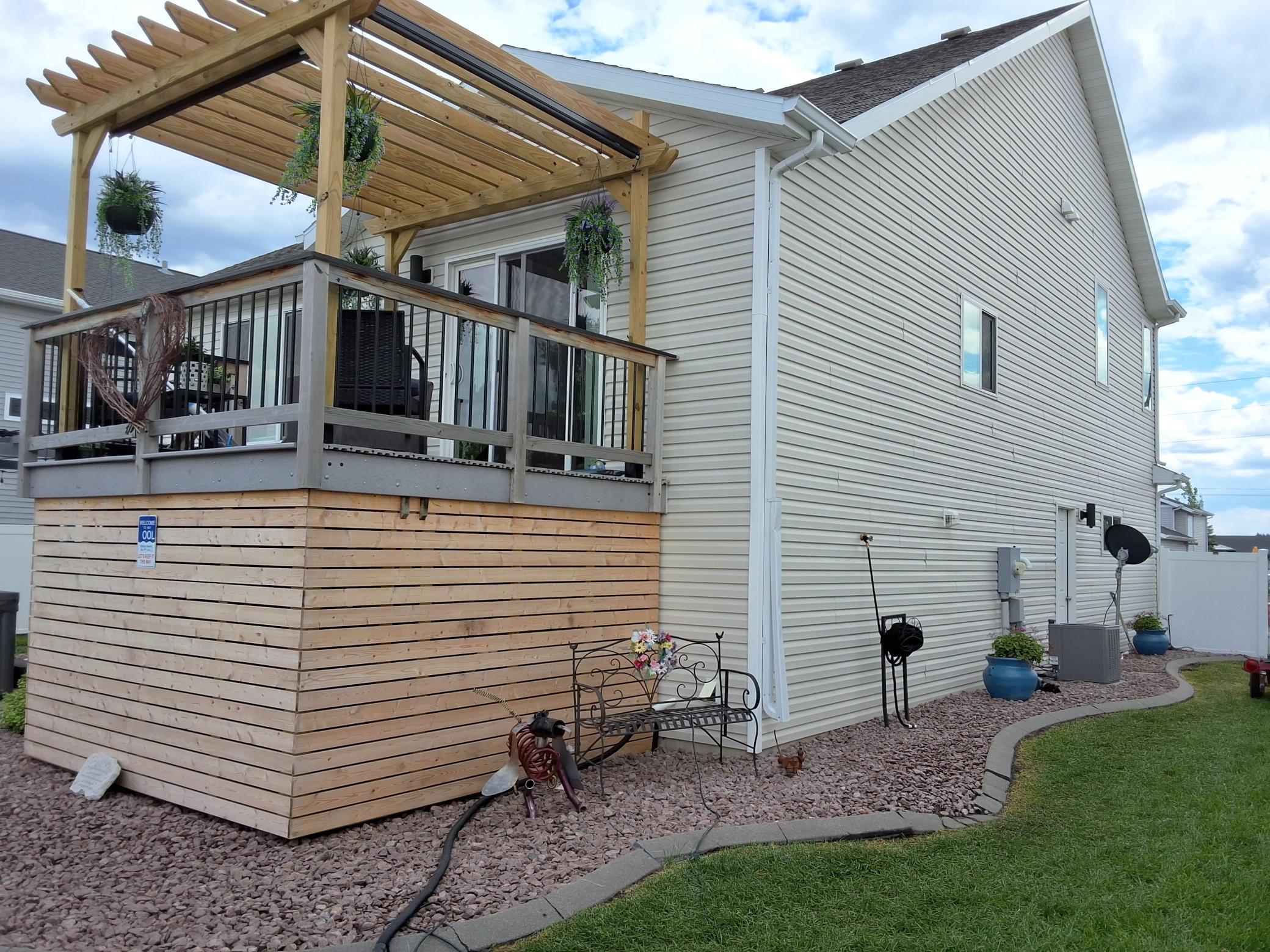 442 Foxtail Drive E Property Photo 34