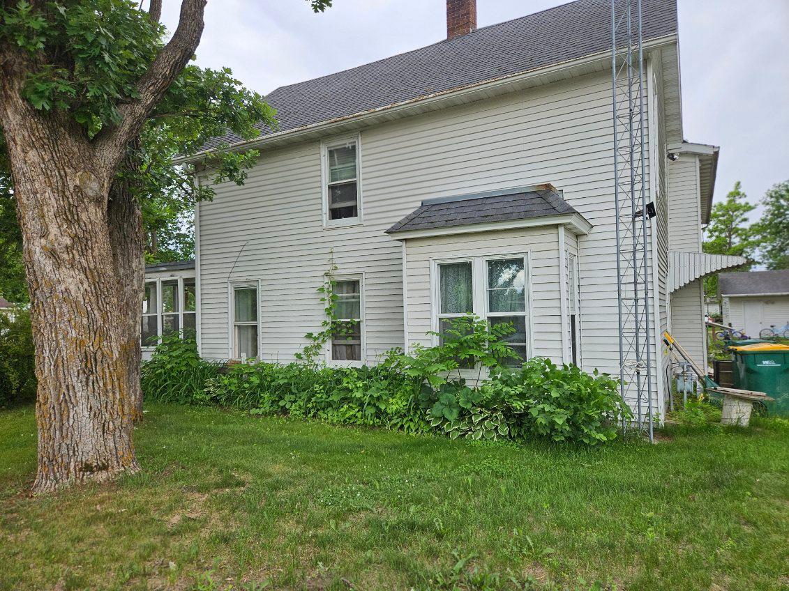 112 N 3rd Street Property Photo 3