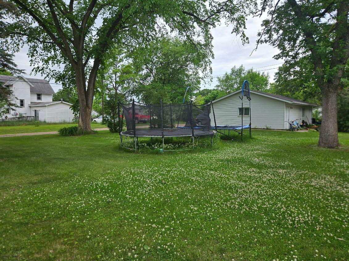 112 N 3rd Street Property Photo 6