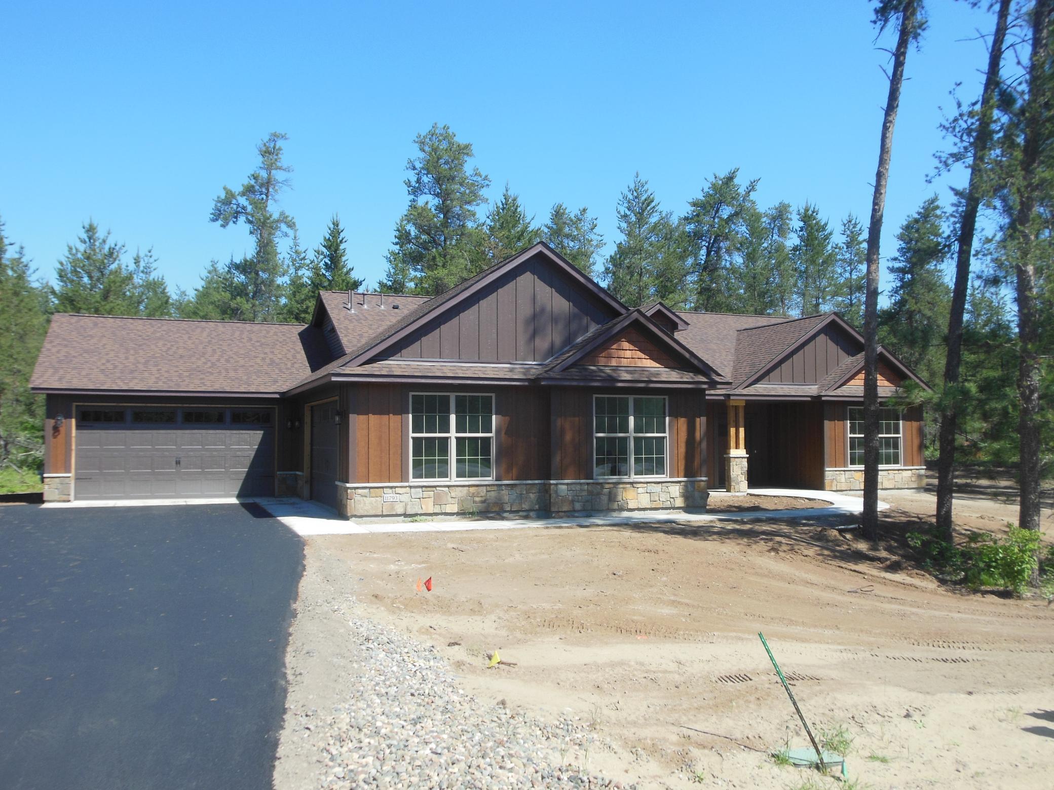 11793 Forestview Drive Property Photo 1