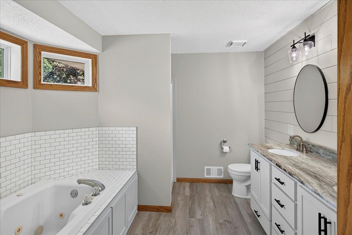 4708 Weston Hills Drive Property Photo 28