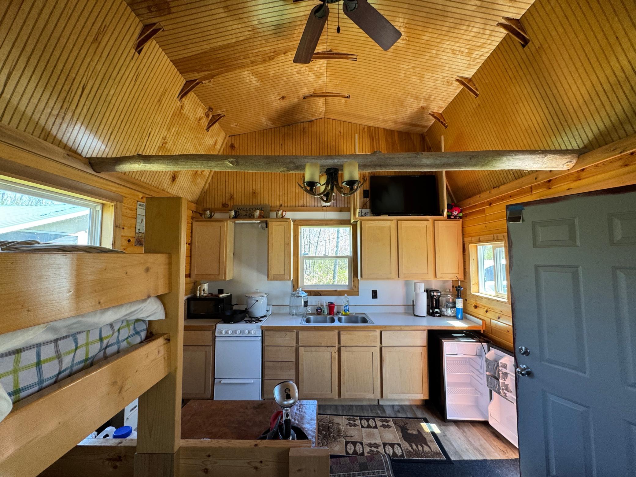 7233 Brown Road Property Photo 4