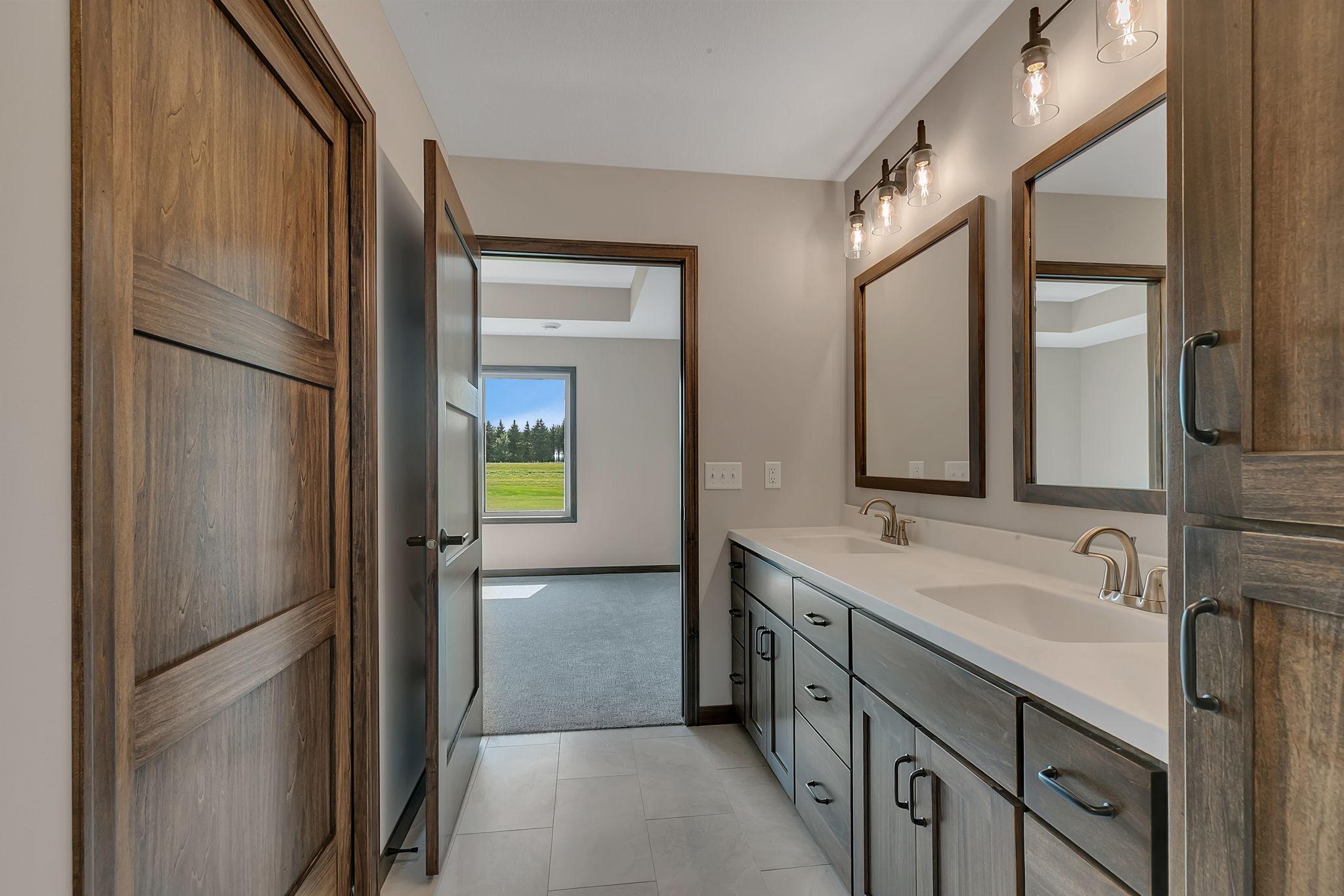 76 Meadow Lane Property Photo 11