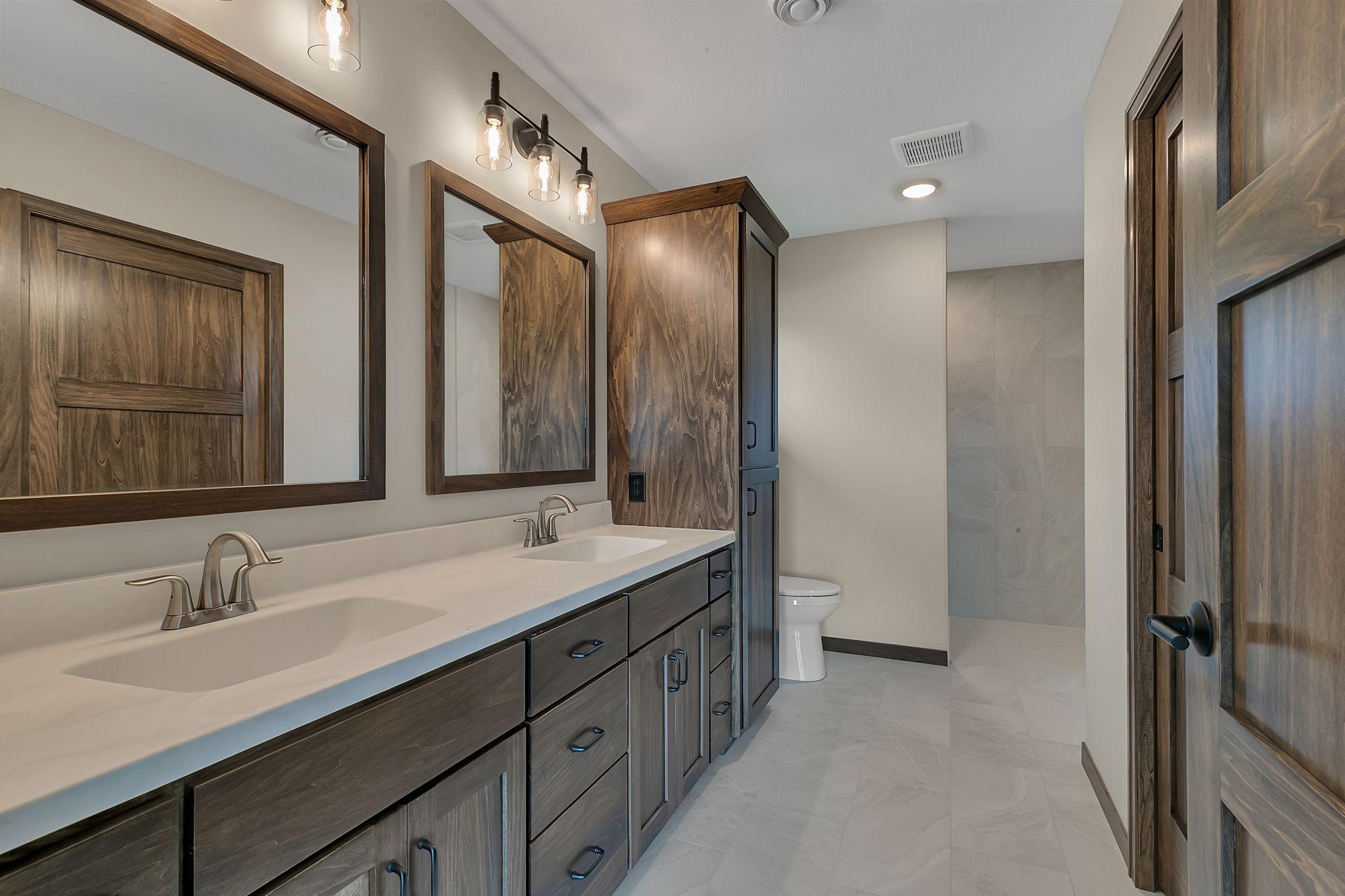 76 Meadow Lane Property Photo 12