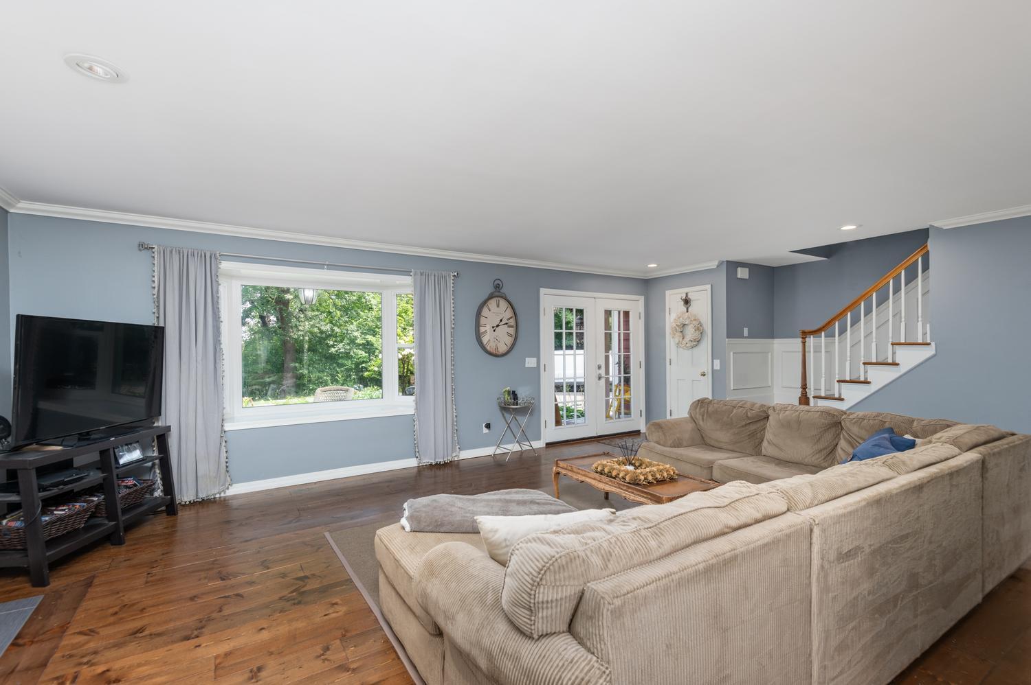 2530 Old Beach Road Property Photo 7