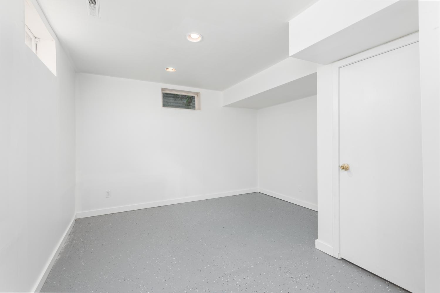 2530 Old Beach Road Property Photo 31