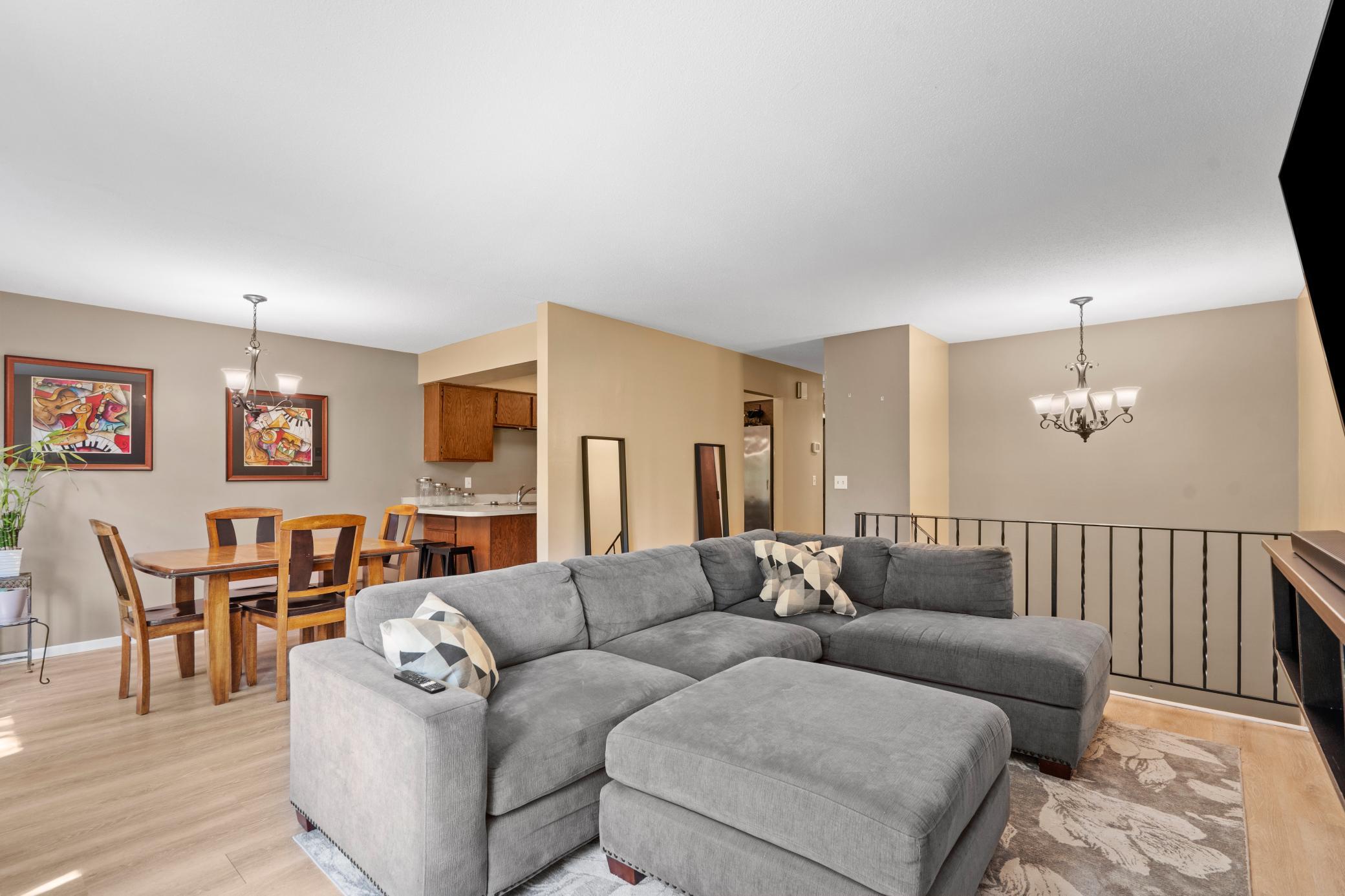 13906 Herald Way Property Photo 6