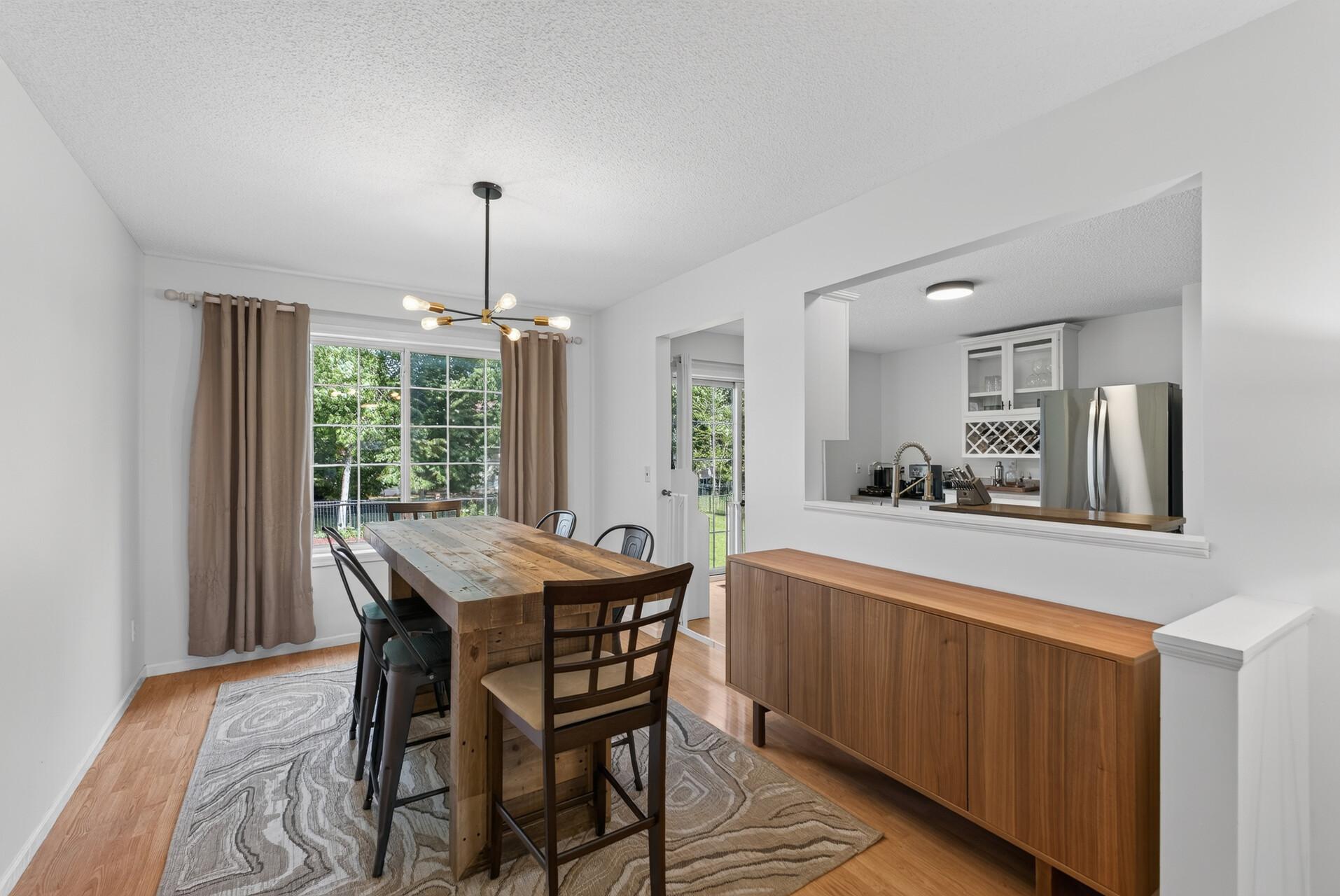 413 Nathan Lane N Property Photo 7