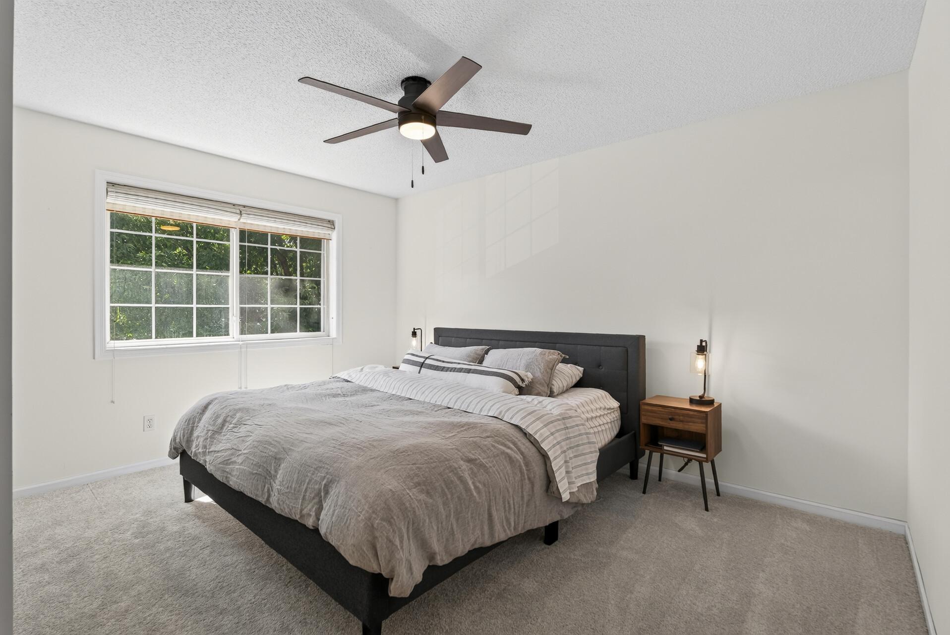 413 Nathan Lane N Property Photo 16