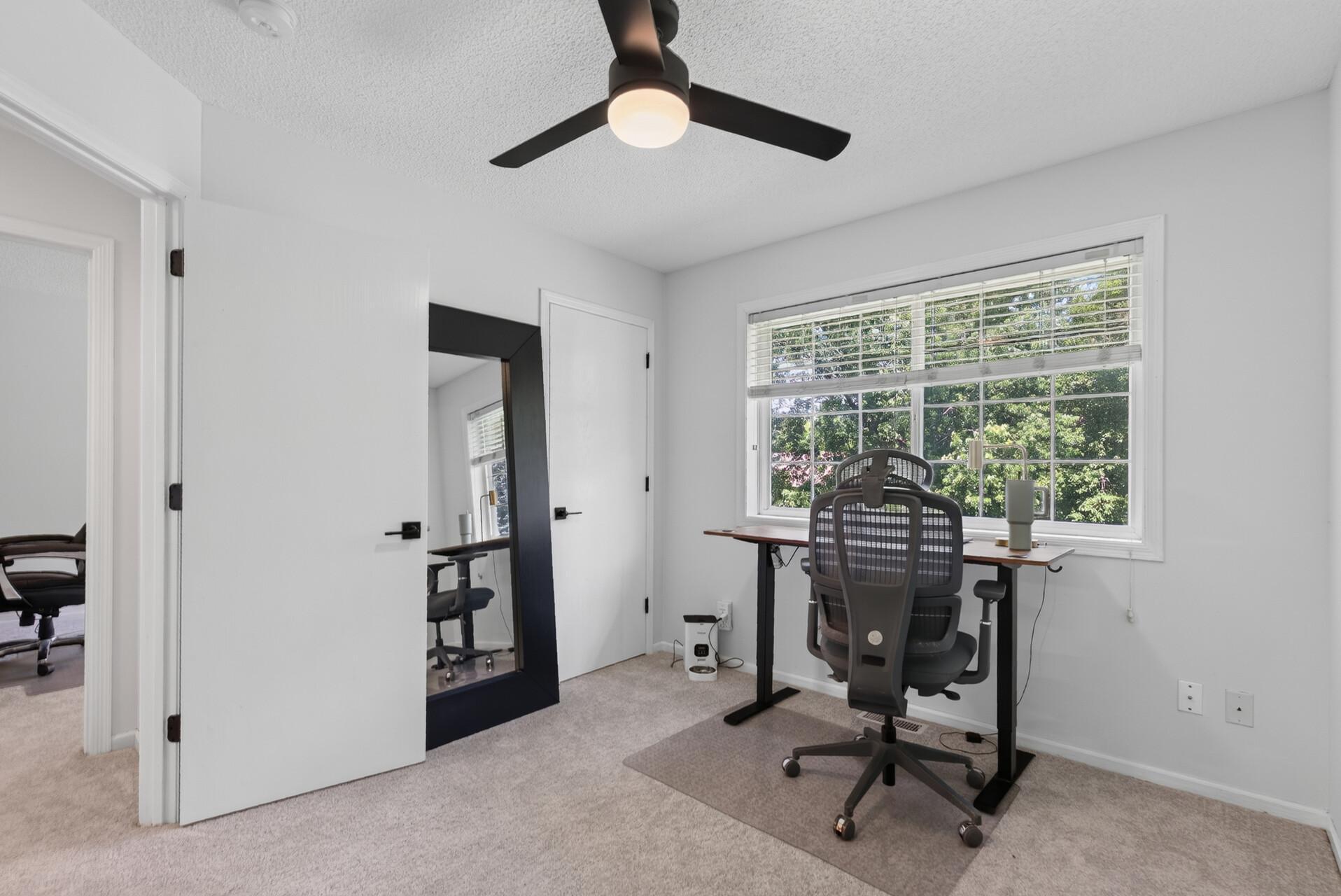 413 Nathan Lane N Property Photo 22