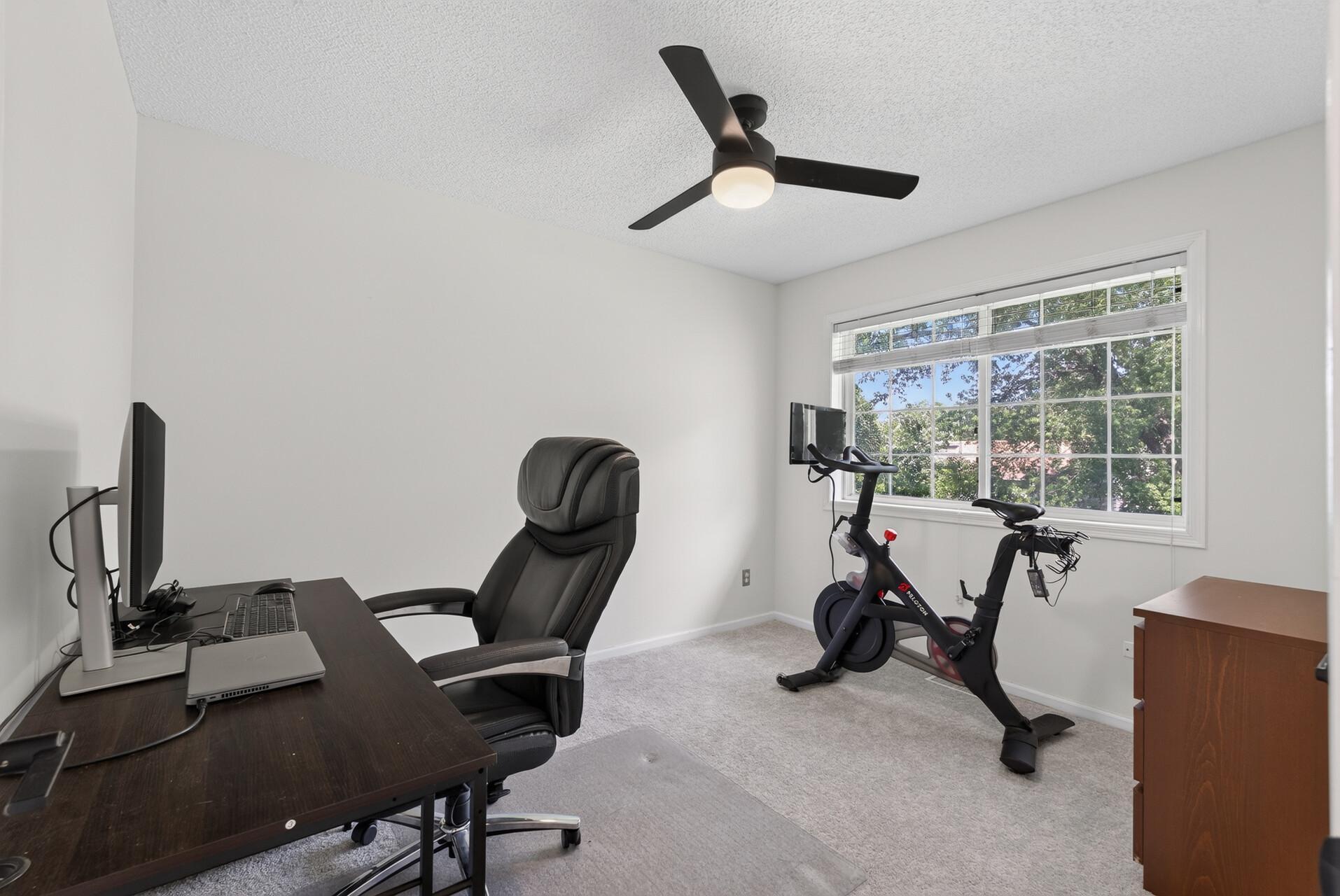 413 Nathan Lane N Property Photo 25