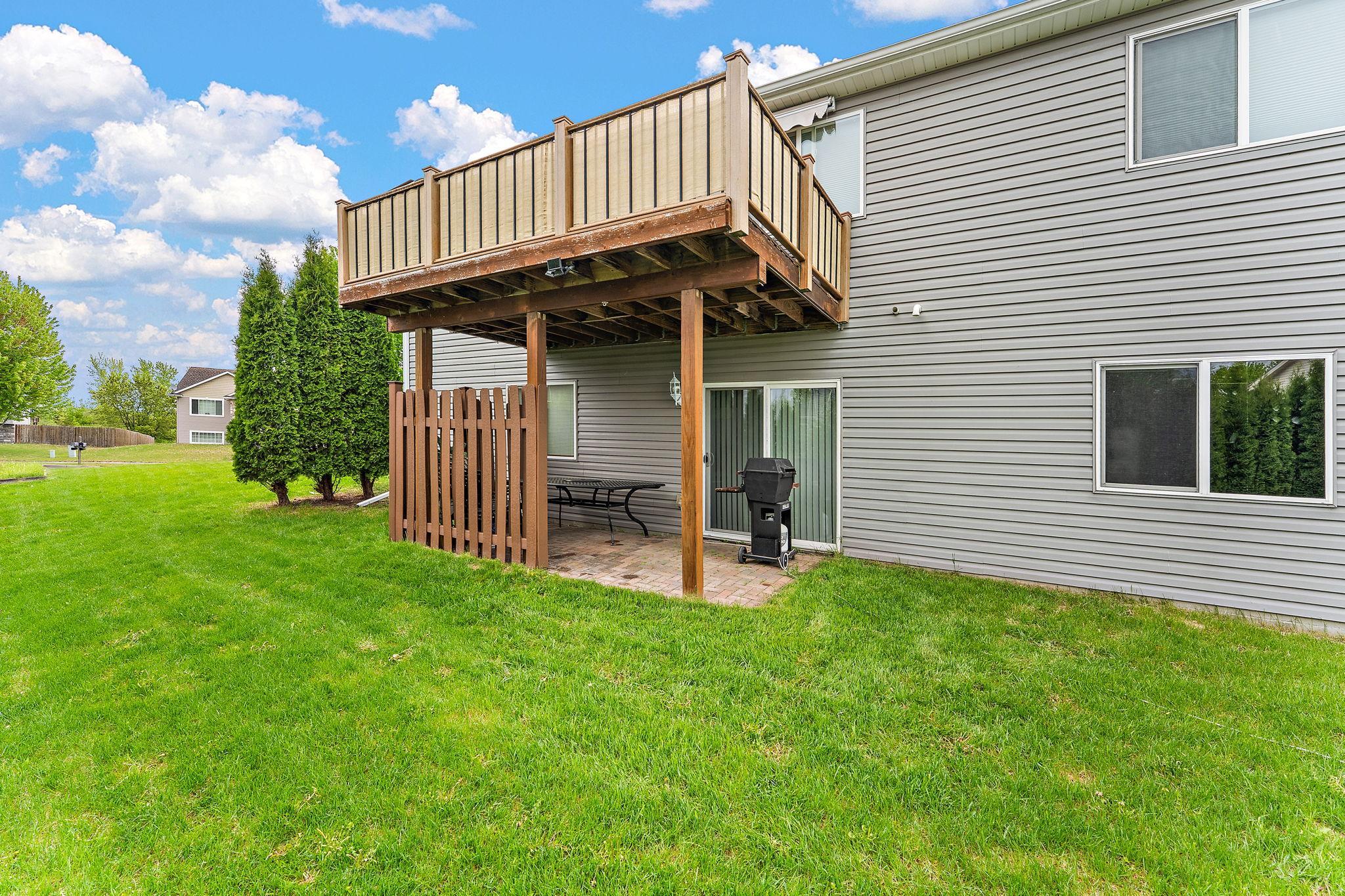 12012 Mayview Curve Property Photo 4