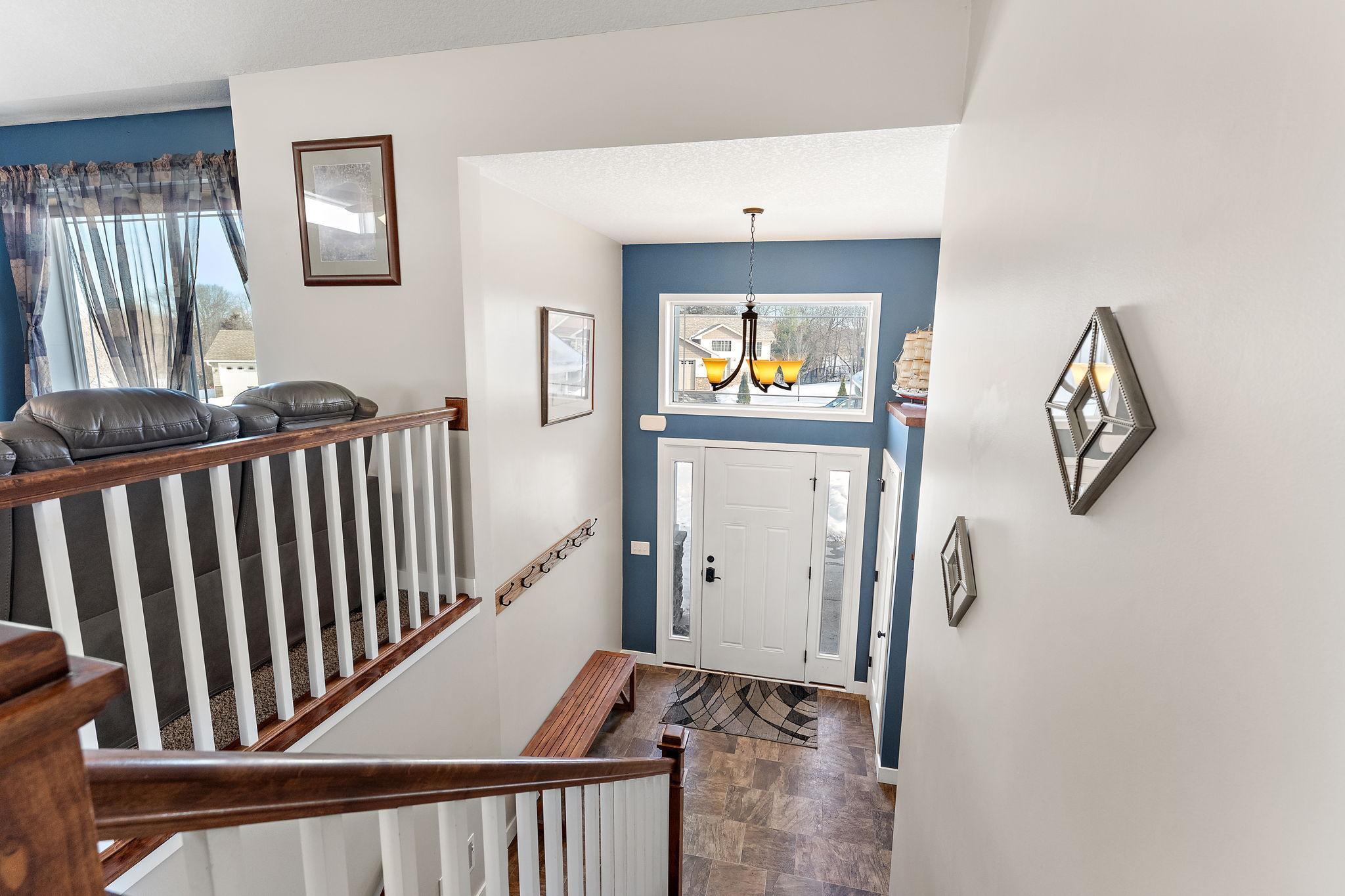12012 Mayview Curve Property Photo 7