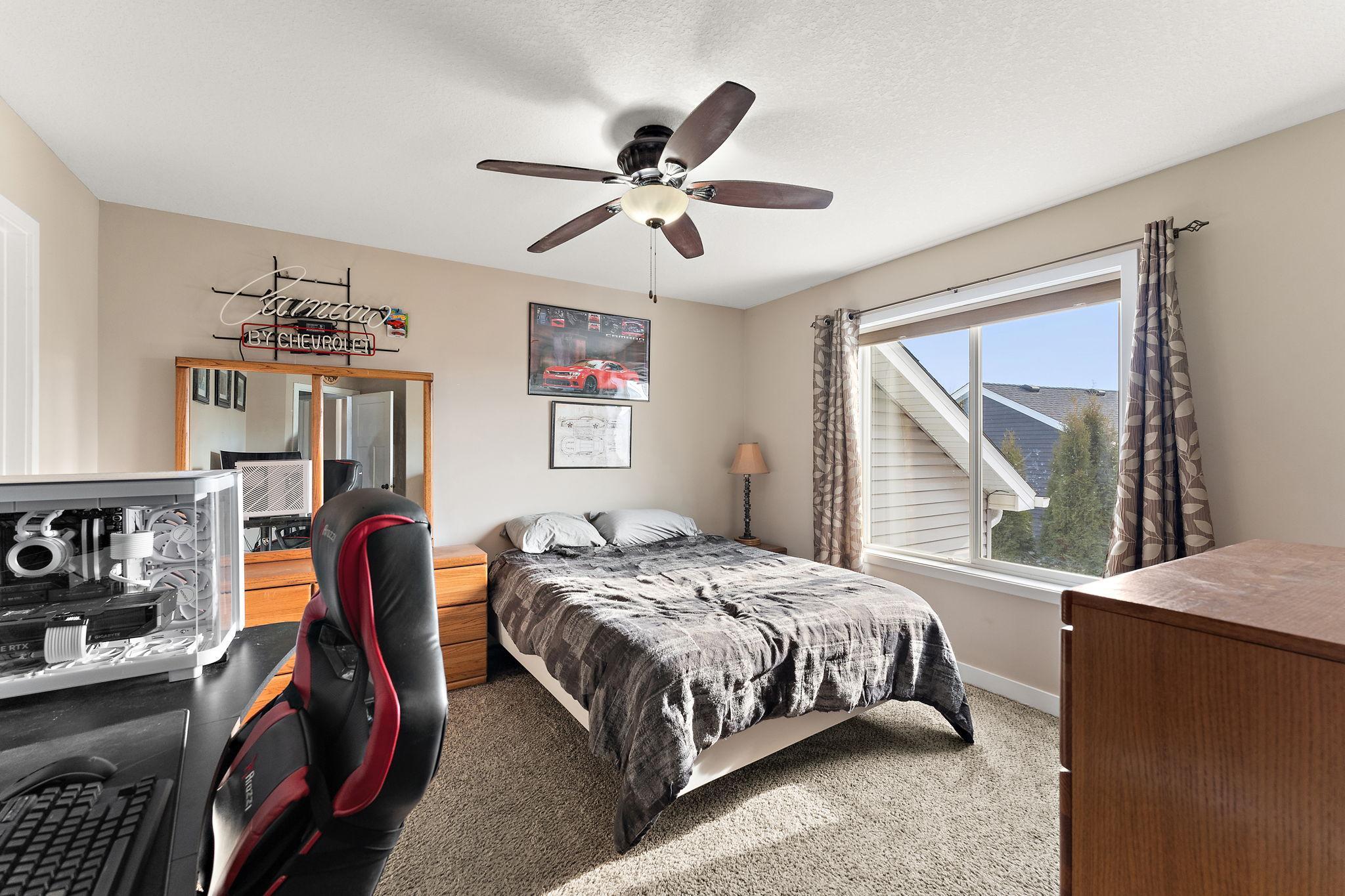 12012 Mayview Curve Property Photo 17