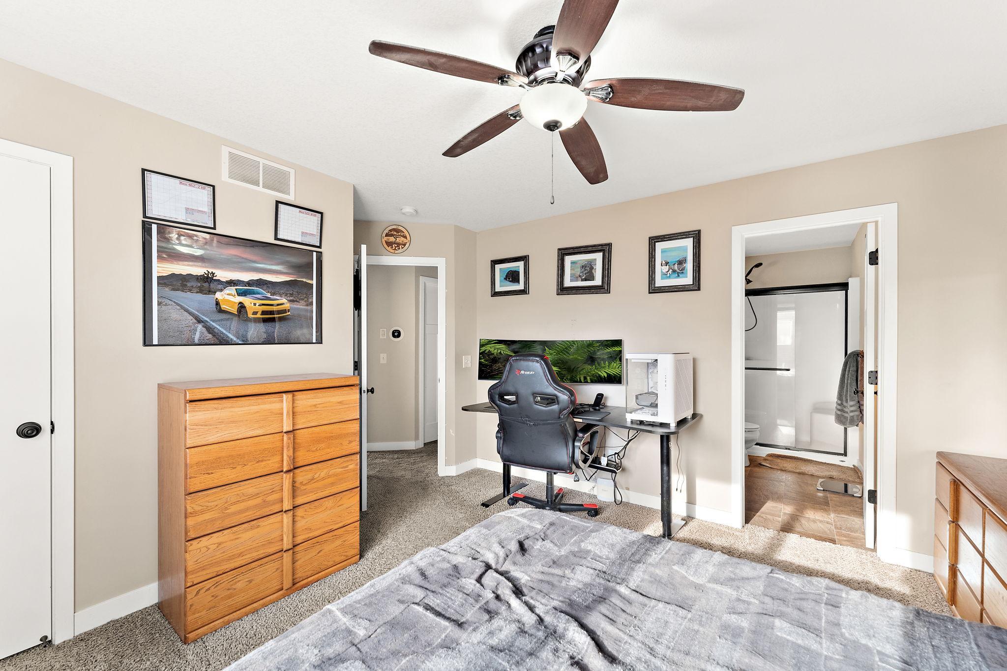 12012 Mayview Curve Property Photo 18