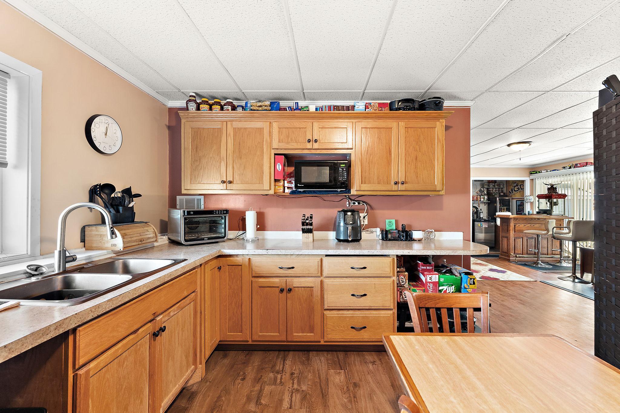 12012 Mayview Curve Property Photo 26