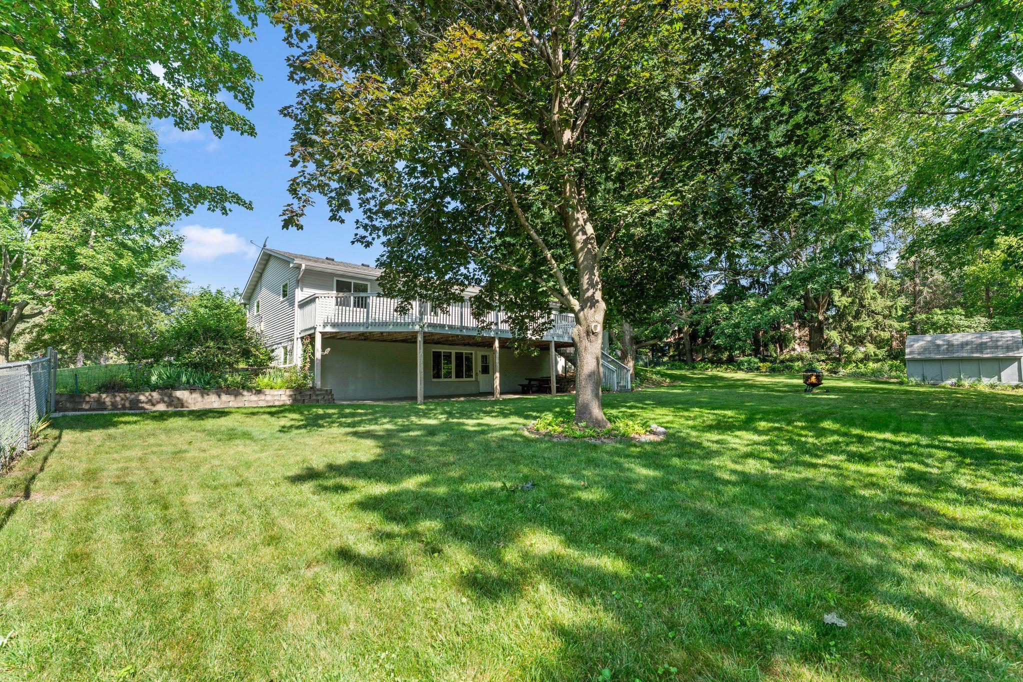 3840 Riverton Avenue Property Photo 5
