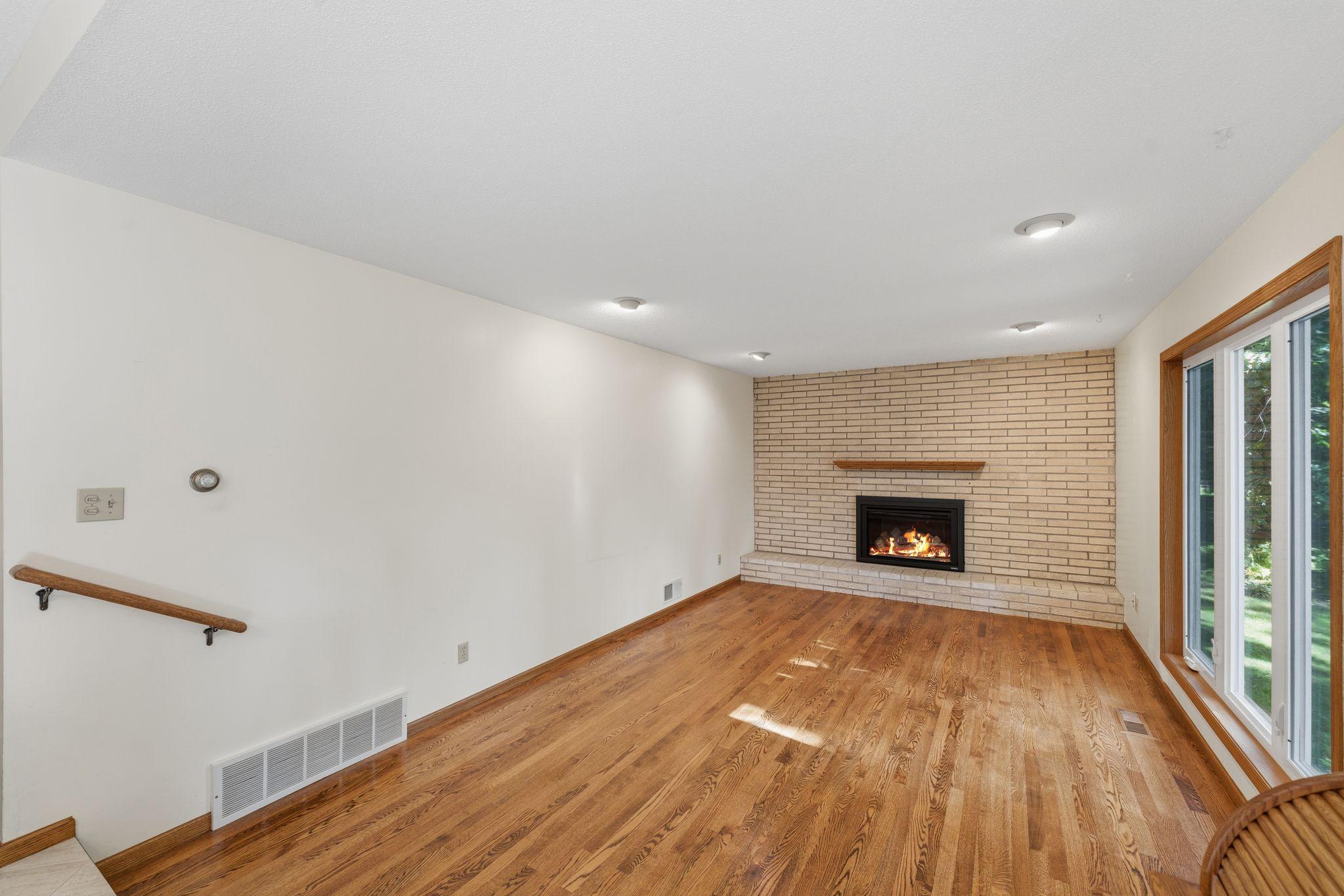 3840 Riverton Avenue Property Photo 13