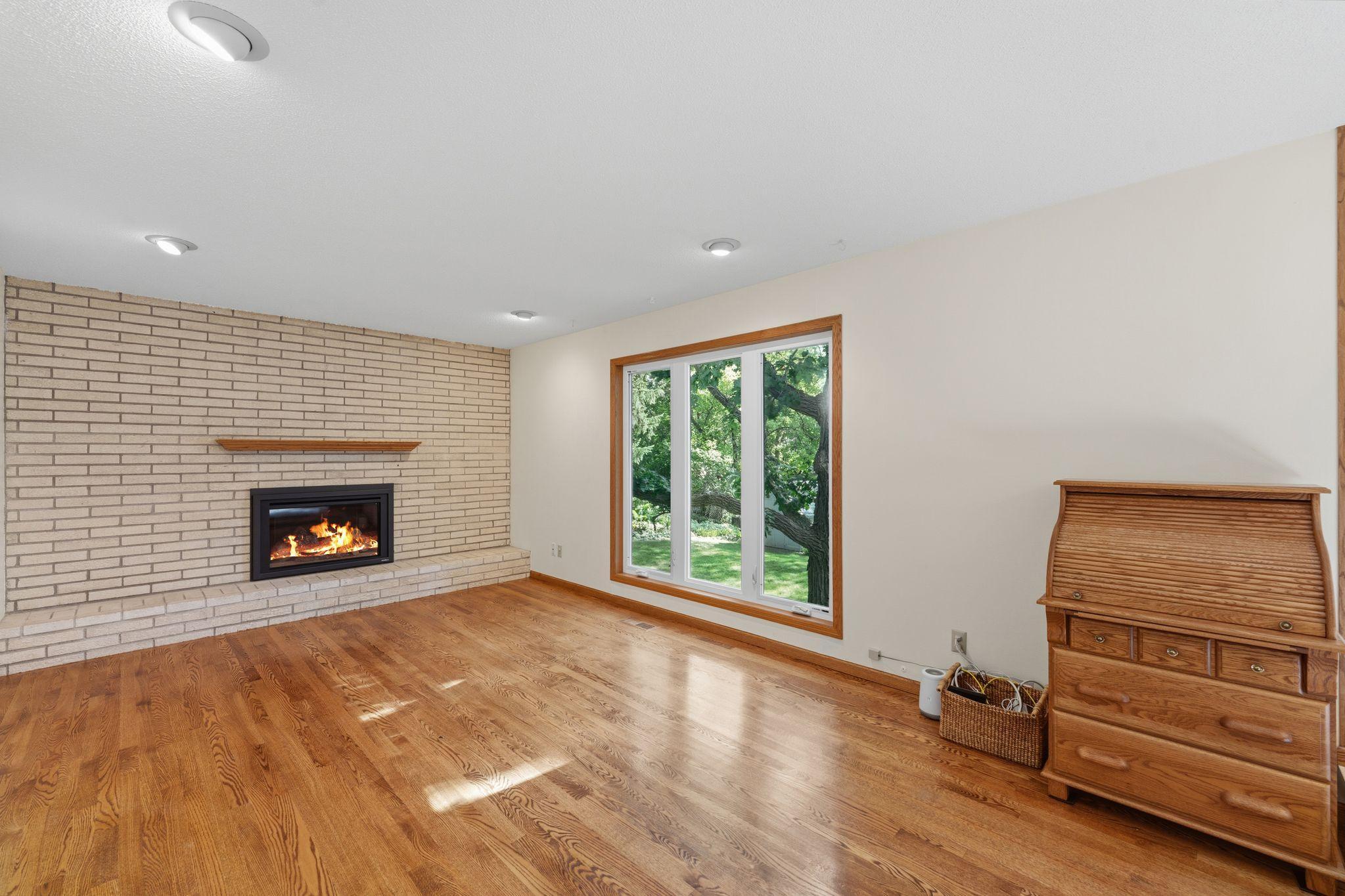 3840 Riverton Avenue Property Photo 16