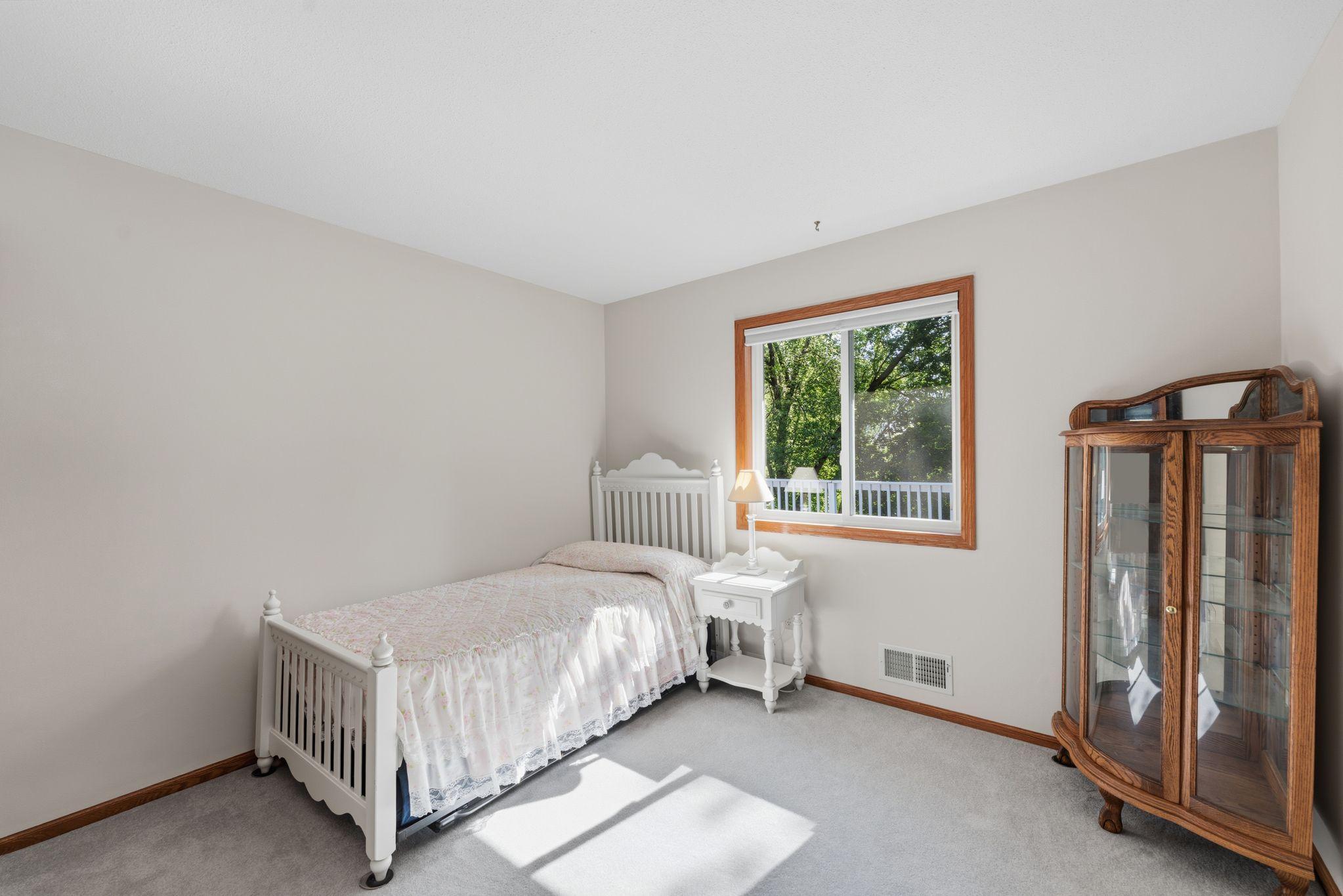 3840 Riverton Avenue Property Photo 21