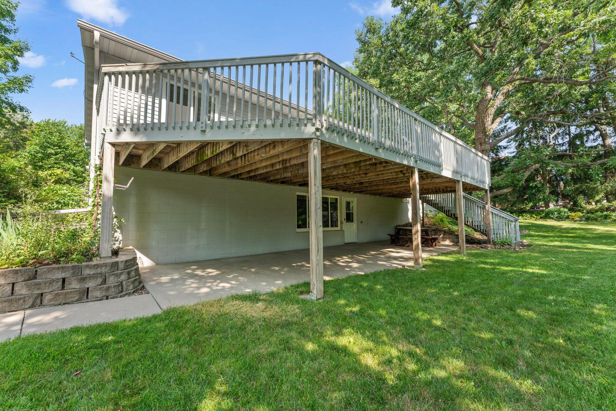 3840 Riverton Avenue Property Photo 31