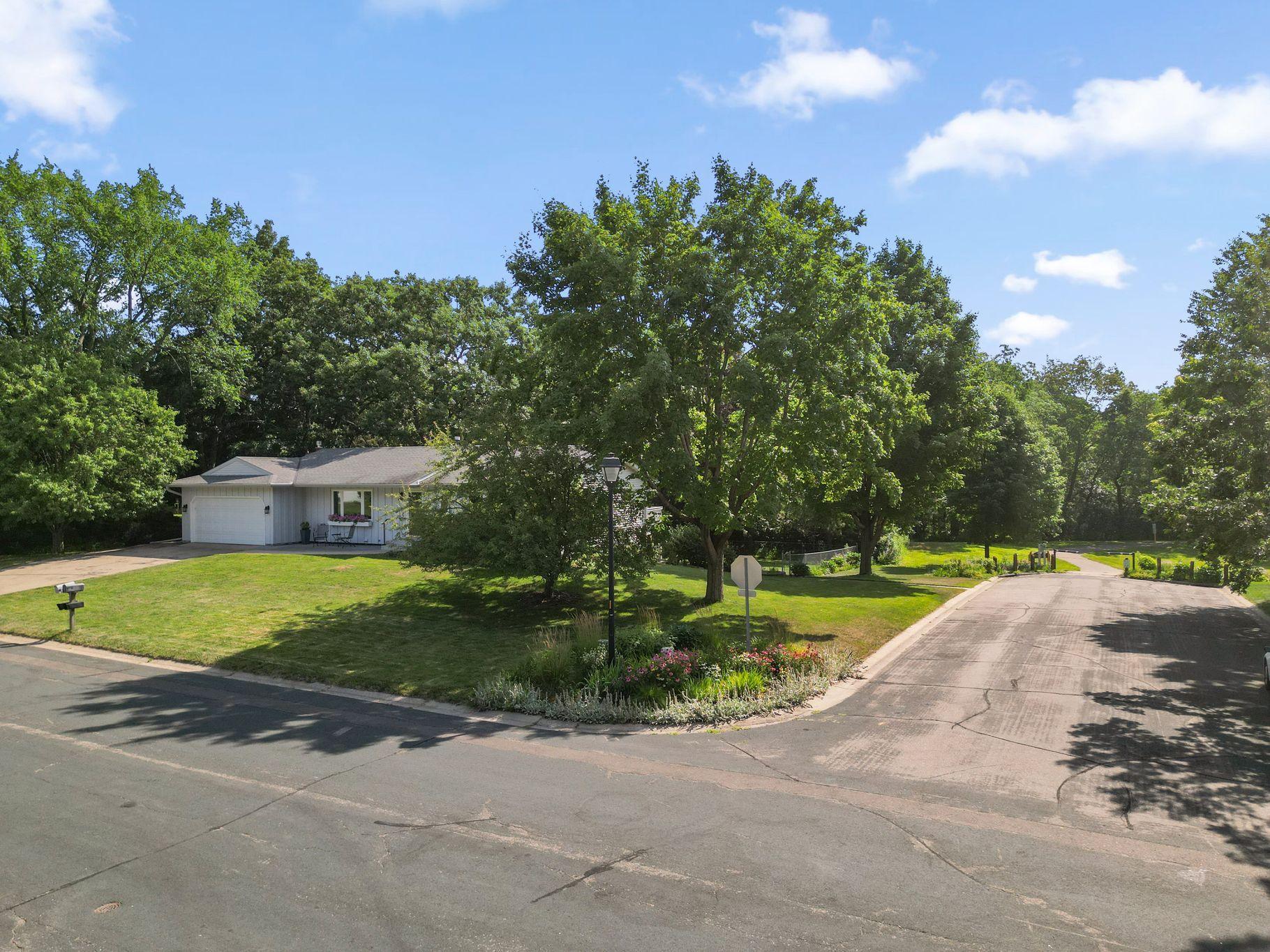 3840 Riverton Avenue Property Photo 44