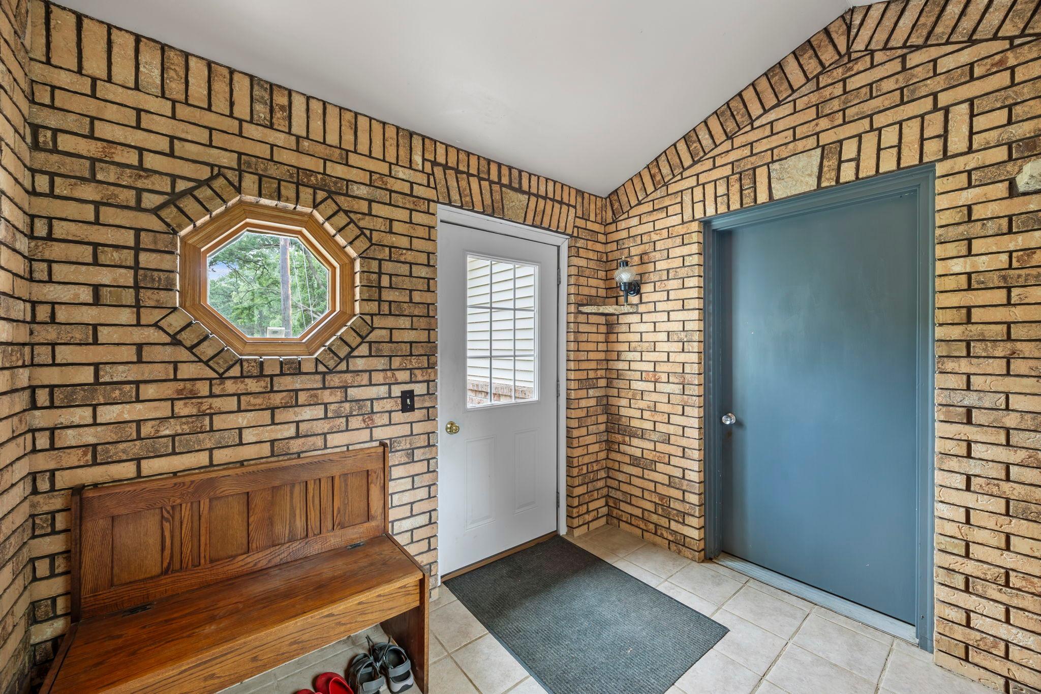 601 3rd Avenue Property Photo 14