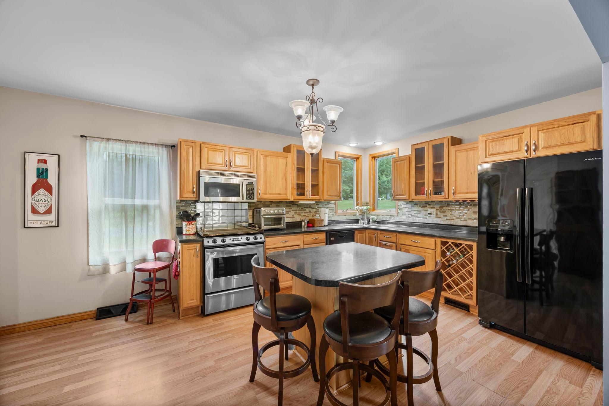 601 3rd Avenue Property Photo 19