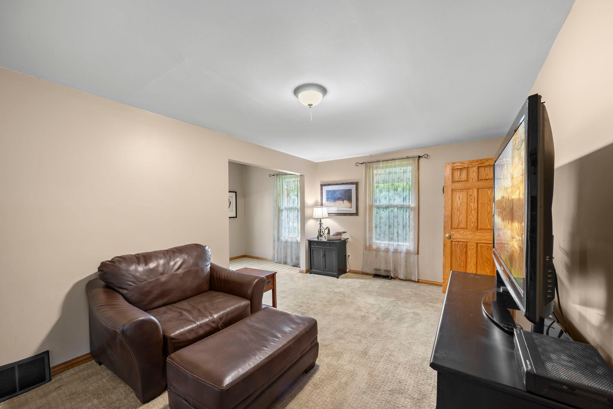 601 3rd Avenue Property Photo 26