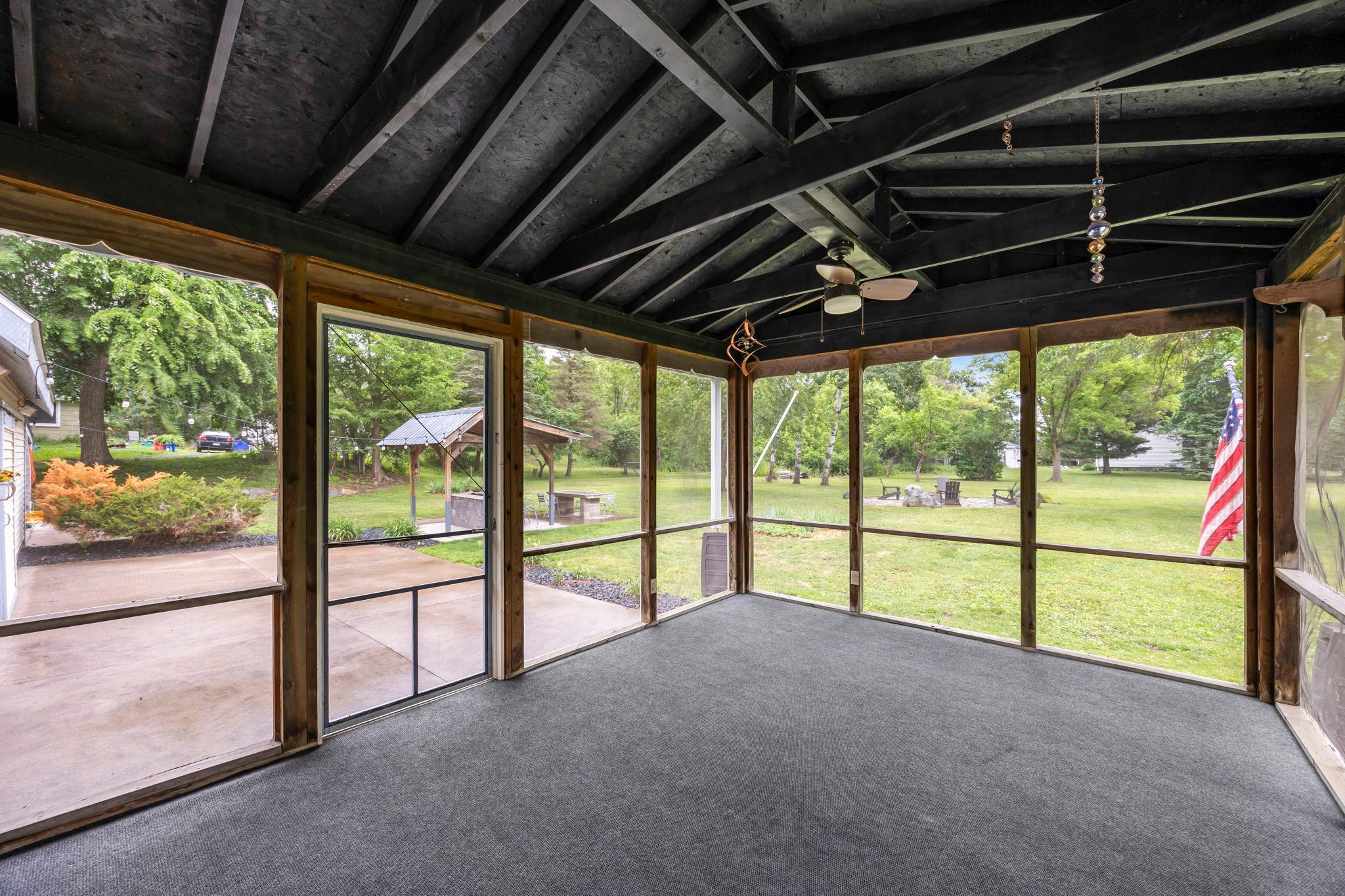 601 3rd Avenue Property Photo 44