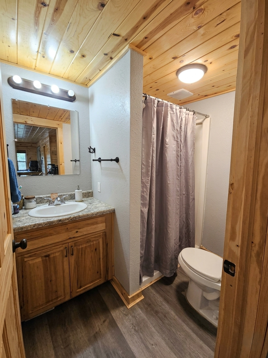 1020 Rosewood Street Property Photo 7