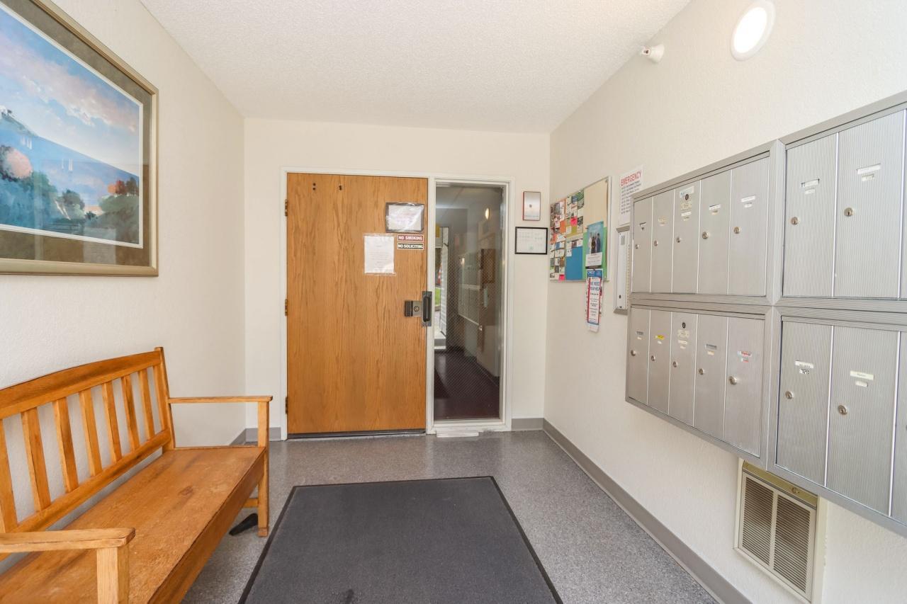 101 Albion Avenue 307 Property Photo 6