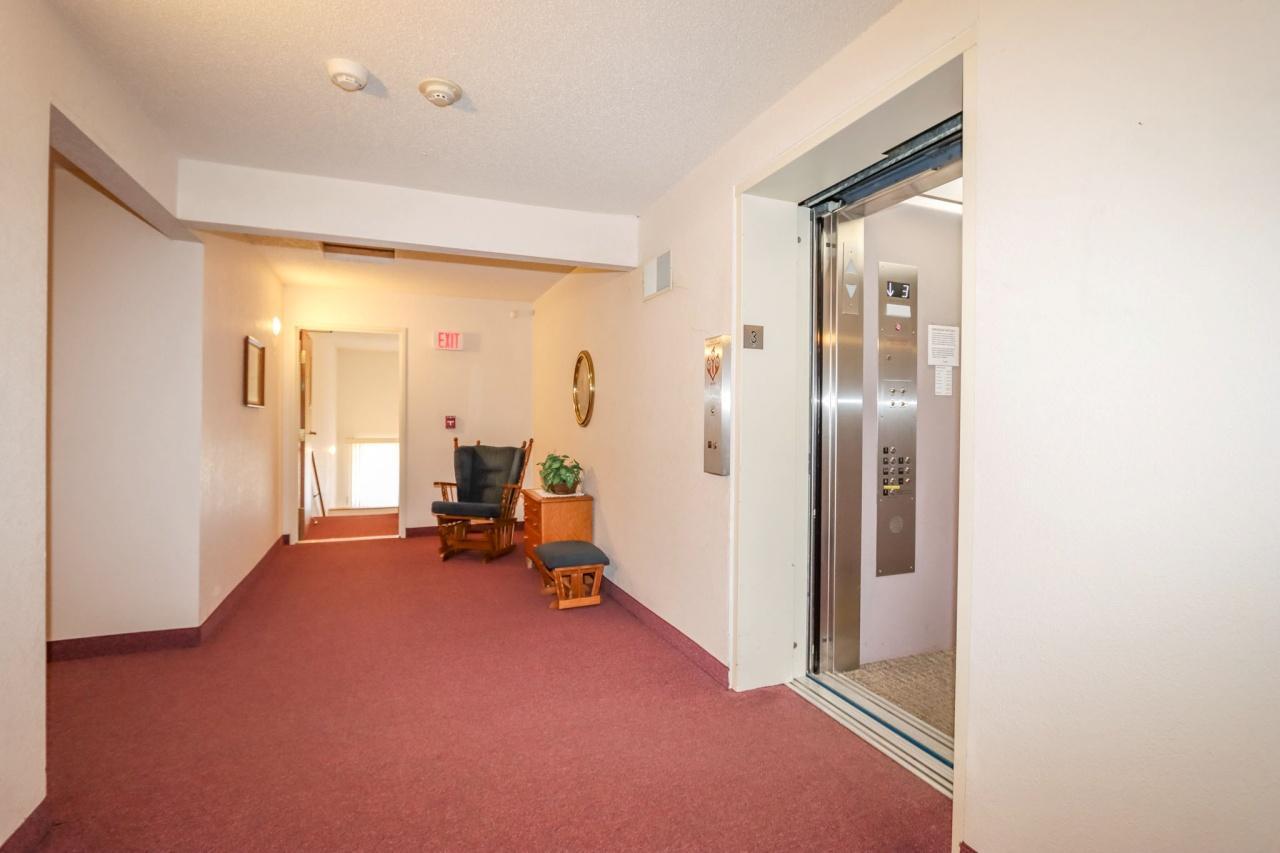 101 Albion Avenue 307 Property Photo 7