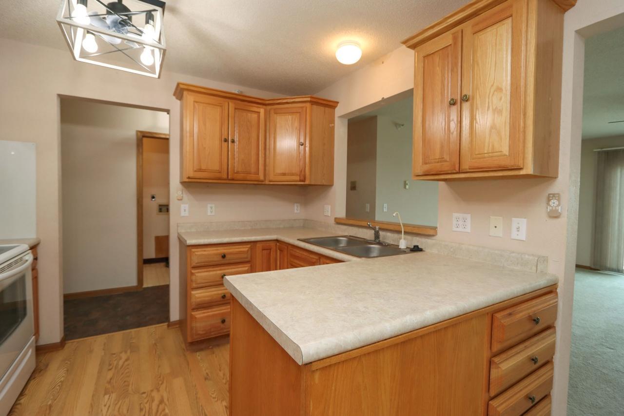 101 Albion Avenue 307 Property Photo 17