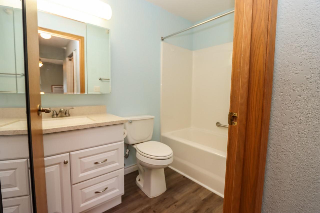 101 Albion Avenue 307 Property Photo 31