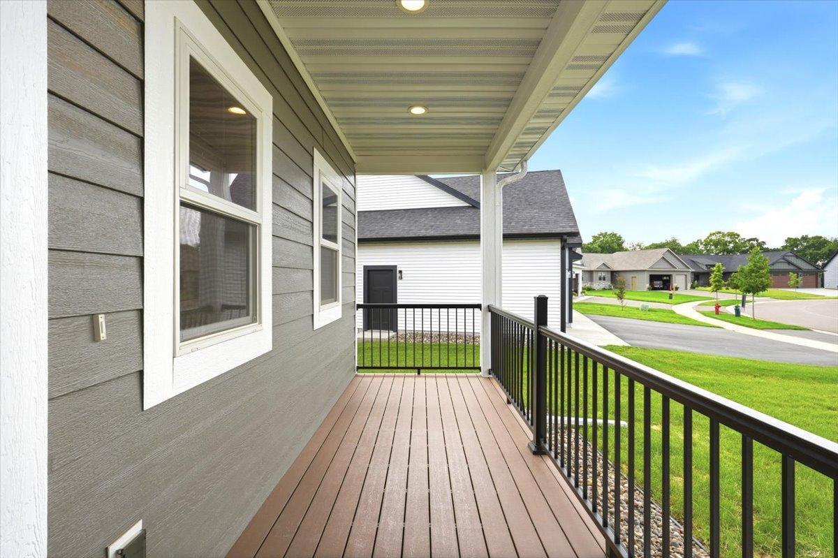 482 Westwood Property Photo 3