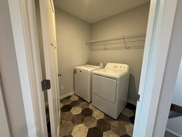 987 45th Avenue Ne Property Photo 17